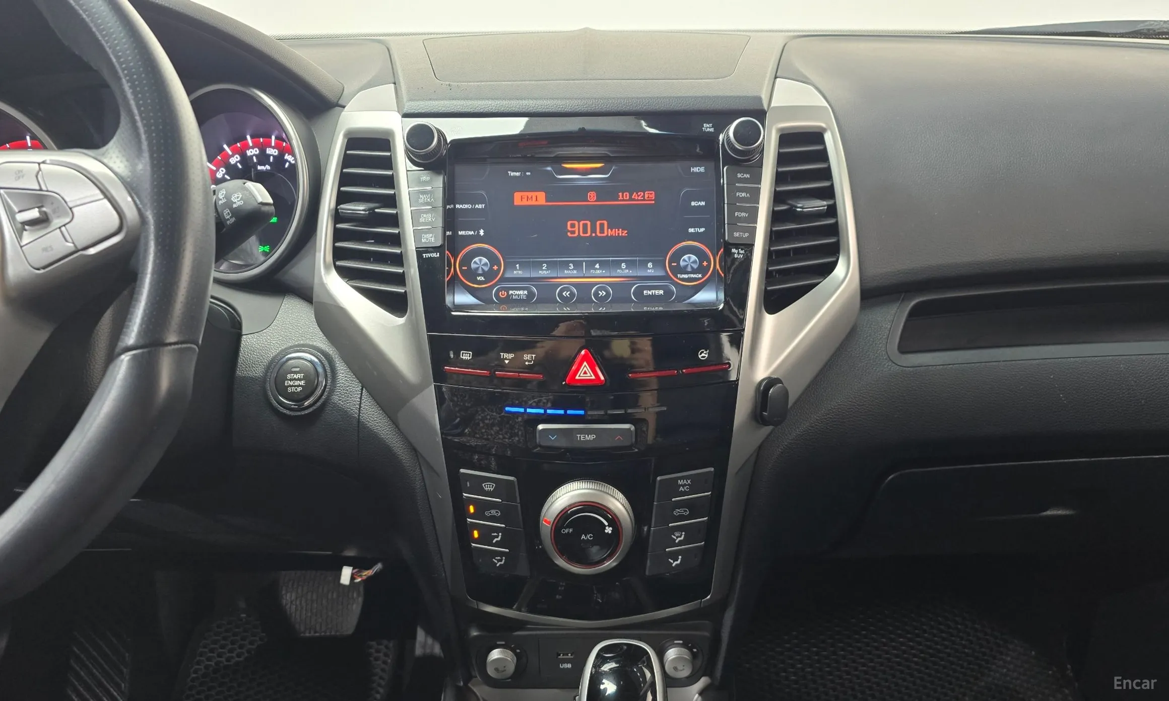 KG Mobility (SsangYong) Tivoli, Lazio превью 13