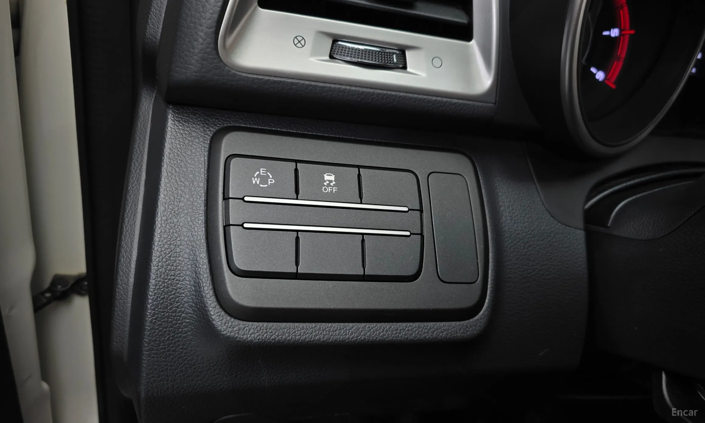 KG Mobility (SsangYong) Tivoli, Lazio превью 16