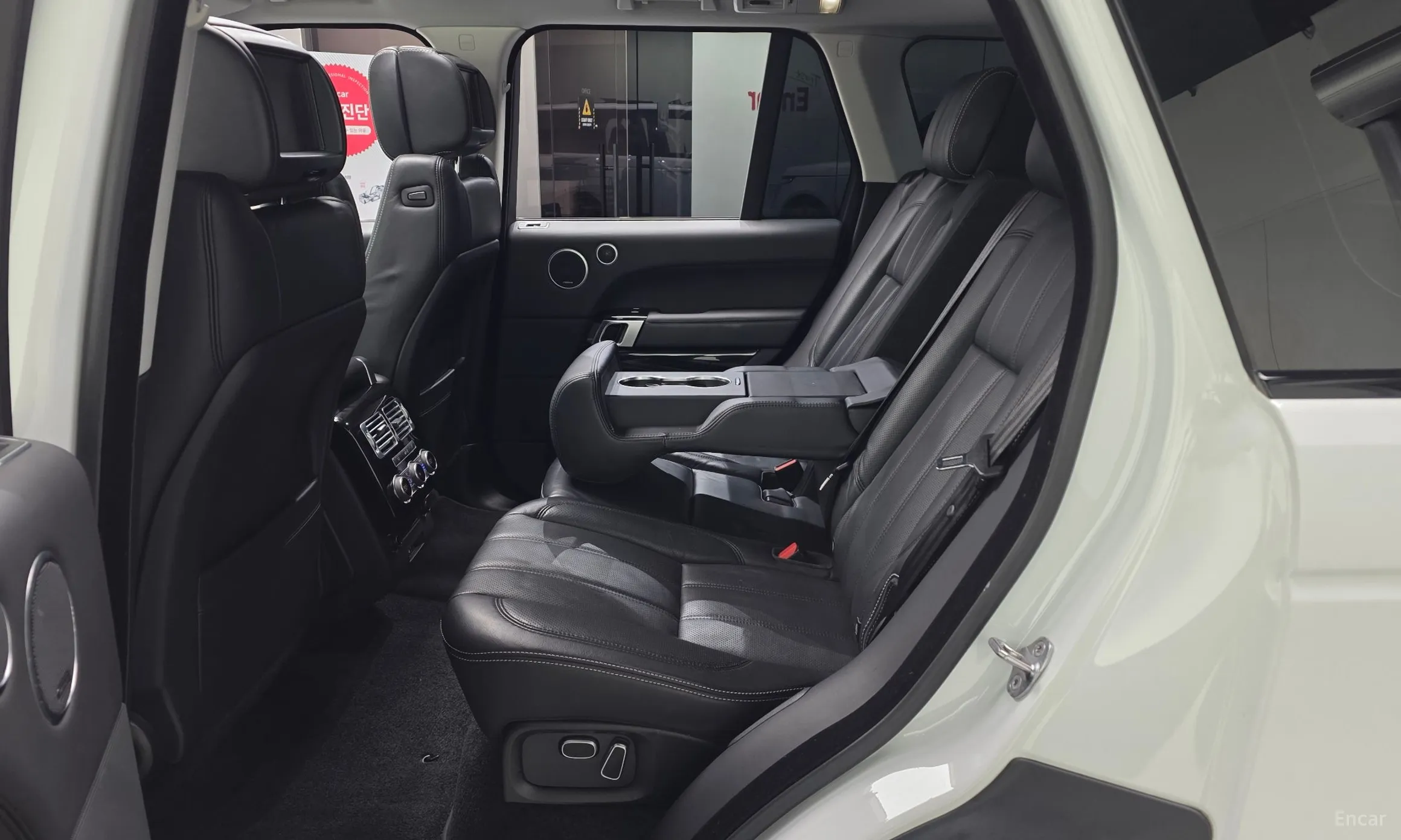 Land Rover Range Rover 4th Generation превью 12