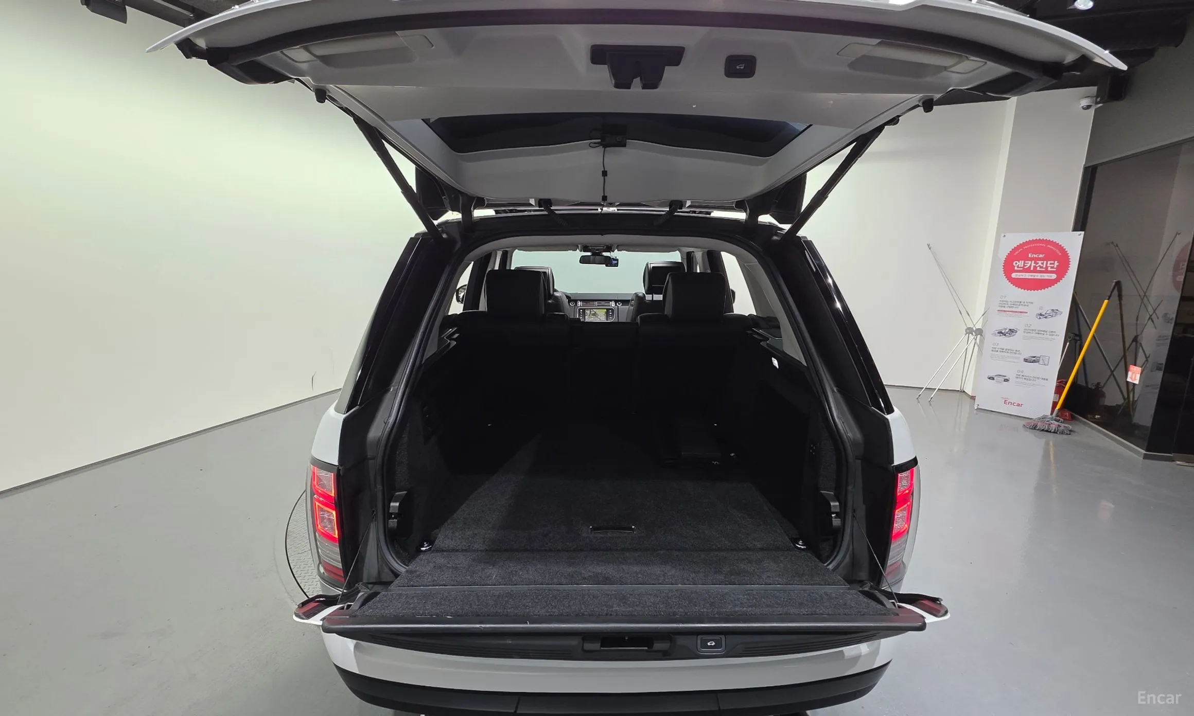 Land Rover Range Rover 4th Generation превью 20