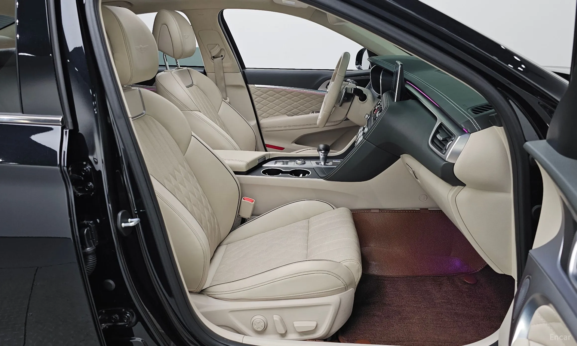 Genesis G70 превью 11