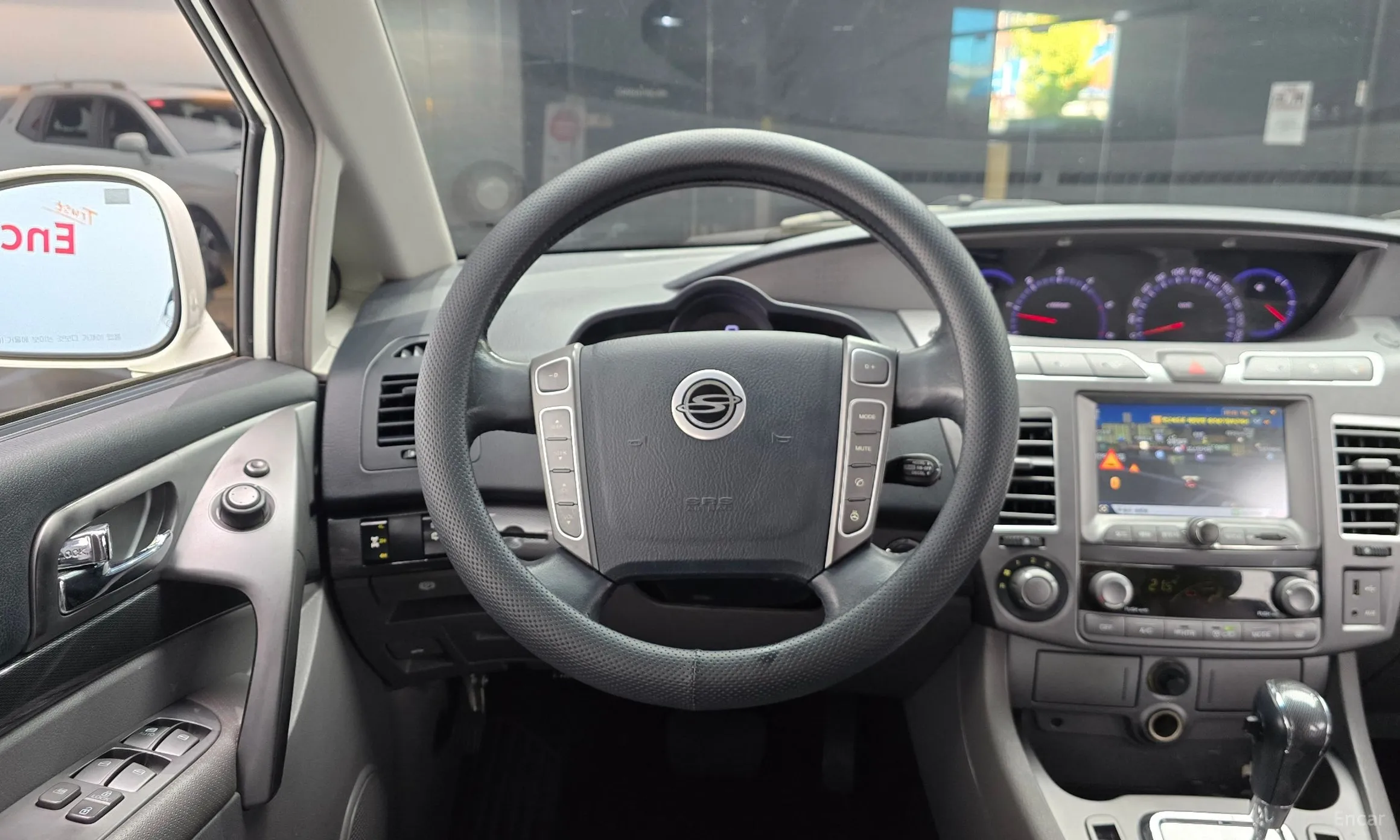 KG Mobility (SsangYong) Korando Turismo превью 12