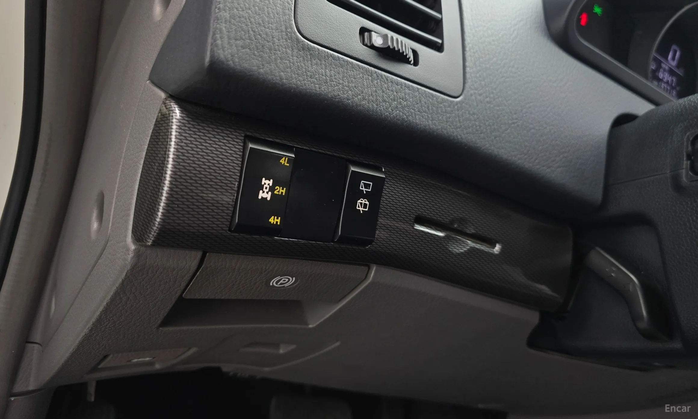 KG Mobility (SsangYong) Korando Turismo превью 16