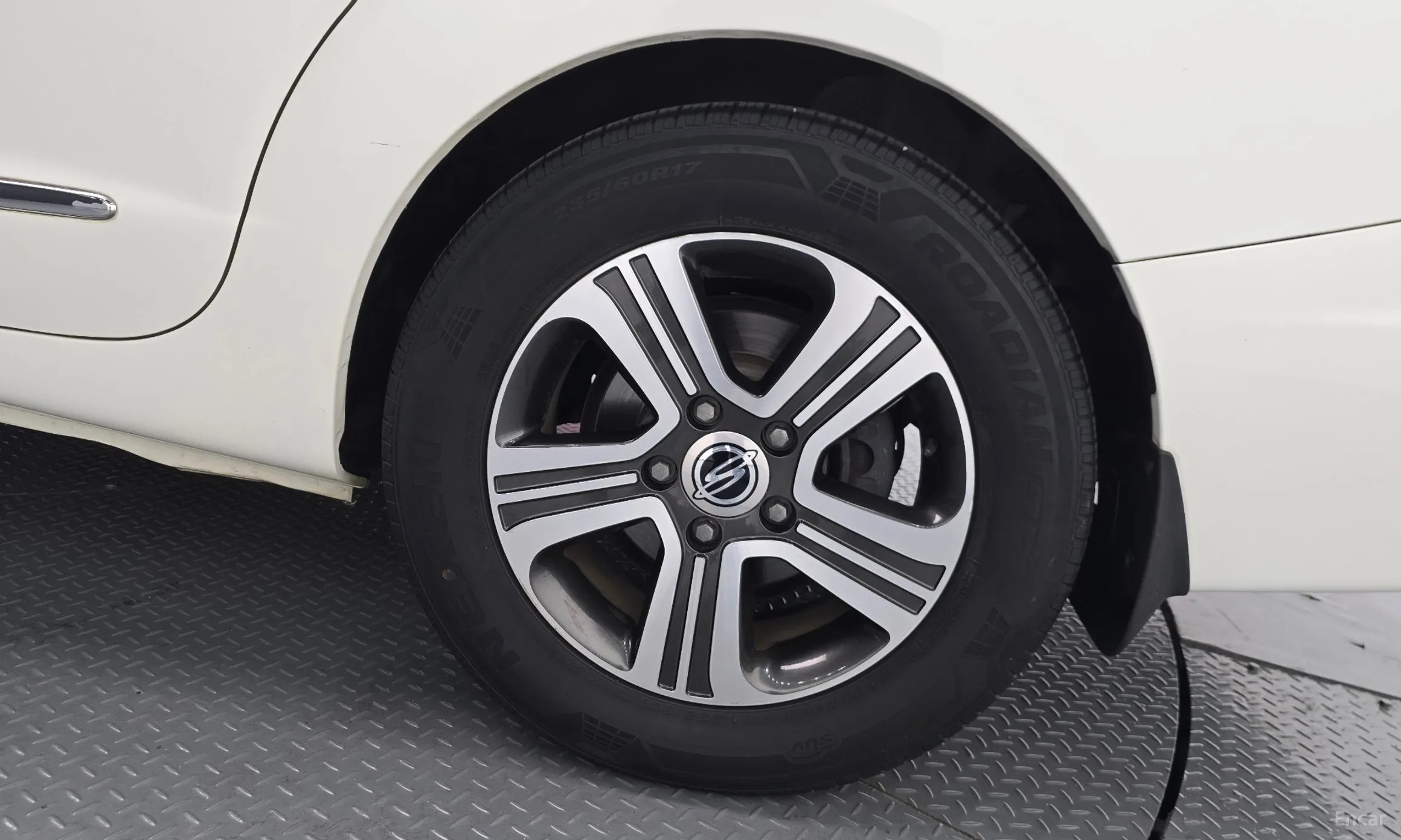 KG Mobility (SsangYong) Korando Turismo превью 5