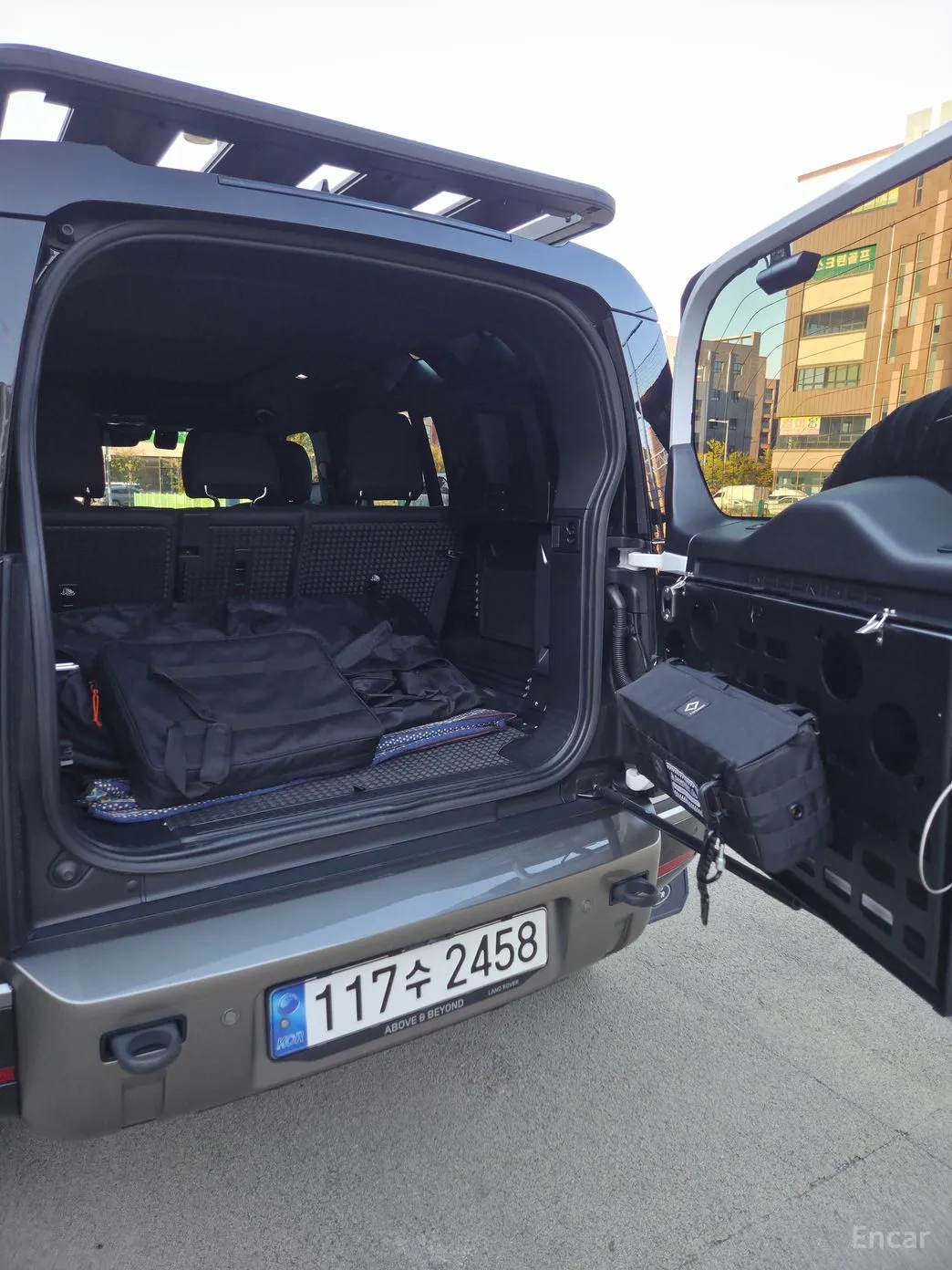 Land Rover Defender (L663) превью 10
