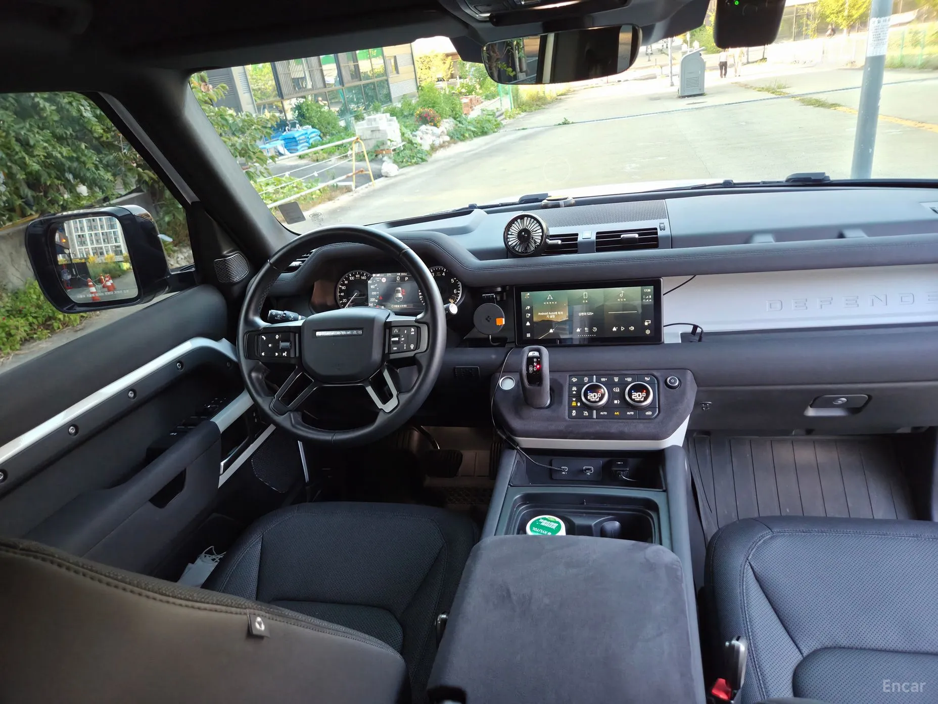 Land Rover Defender (L663) превью 7