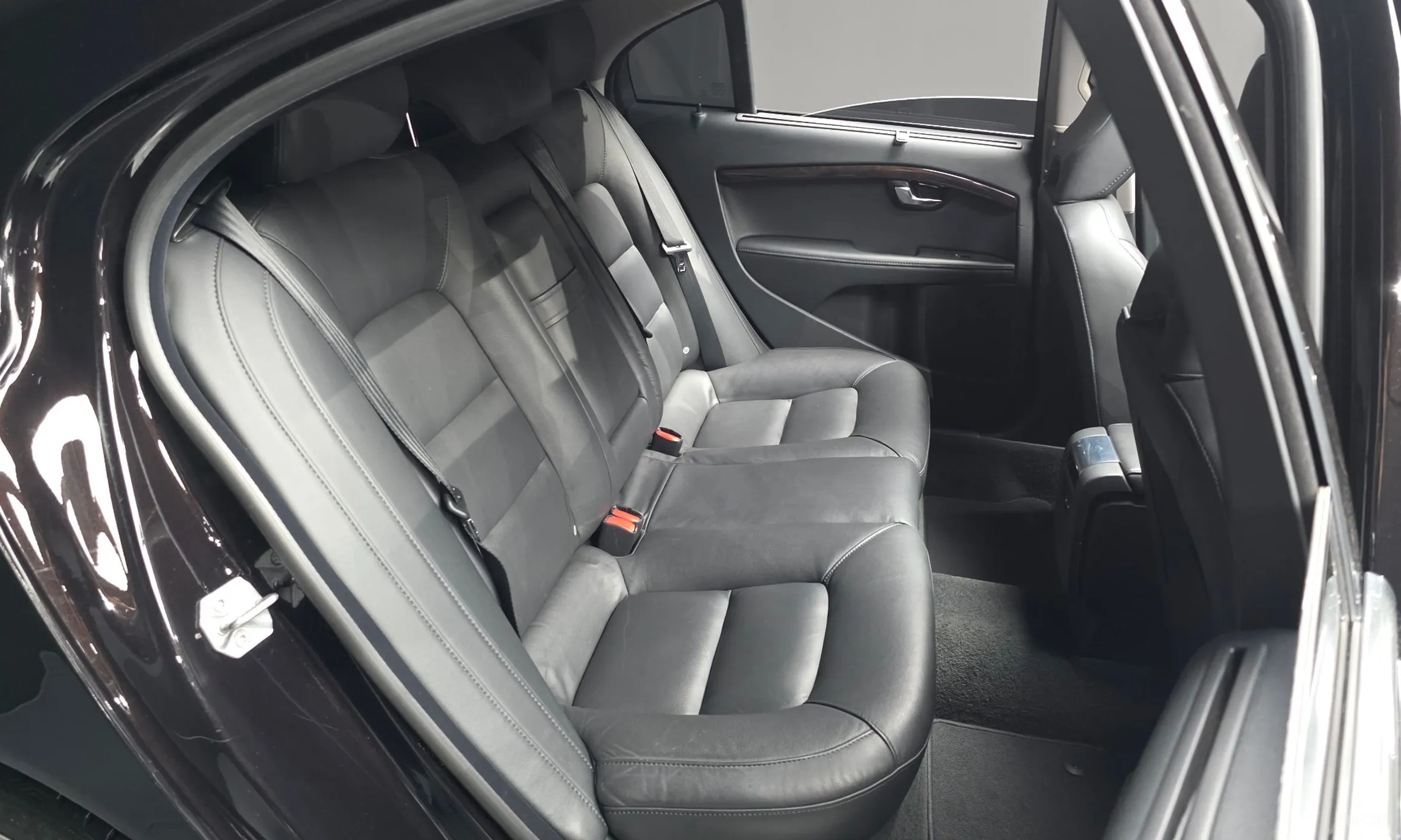 Volvo S80 превью 12