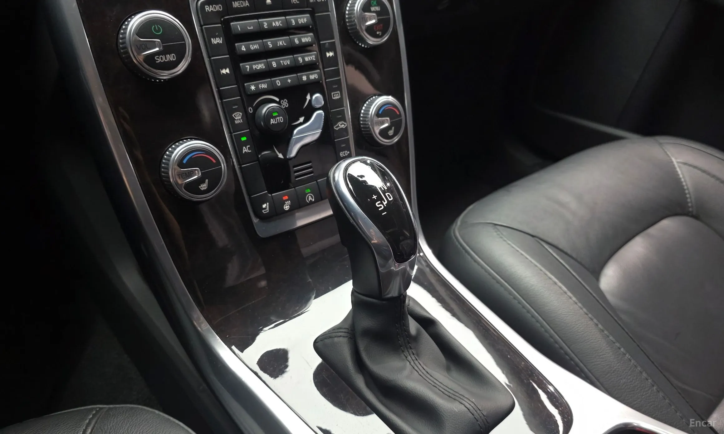 Volvo S80 превью 9