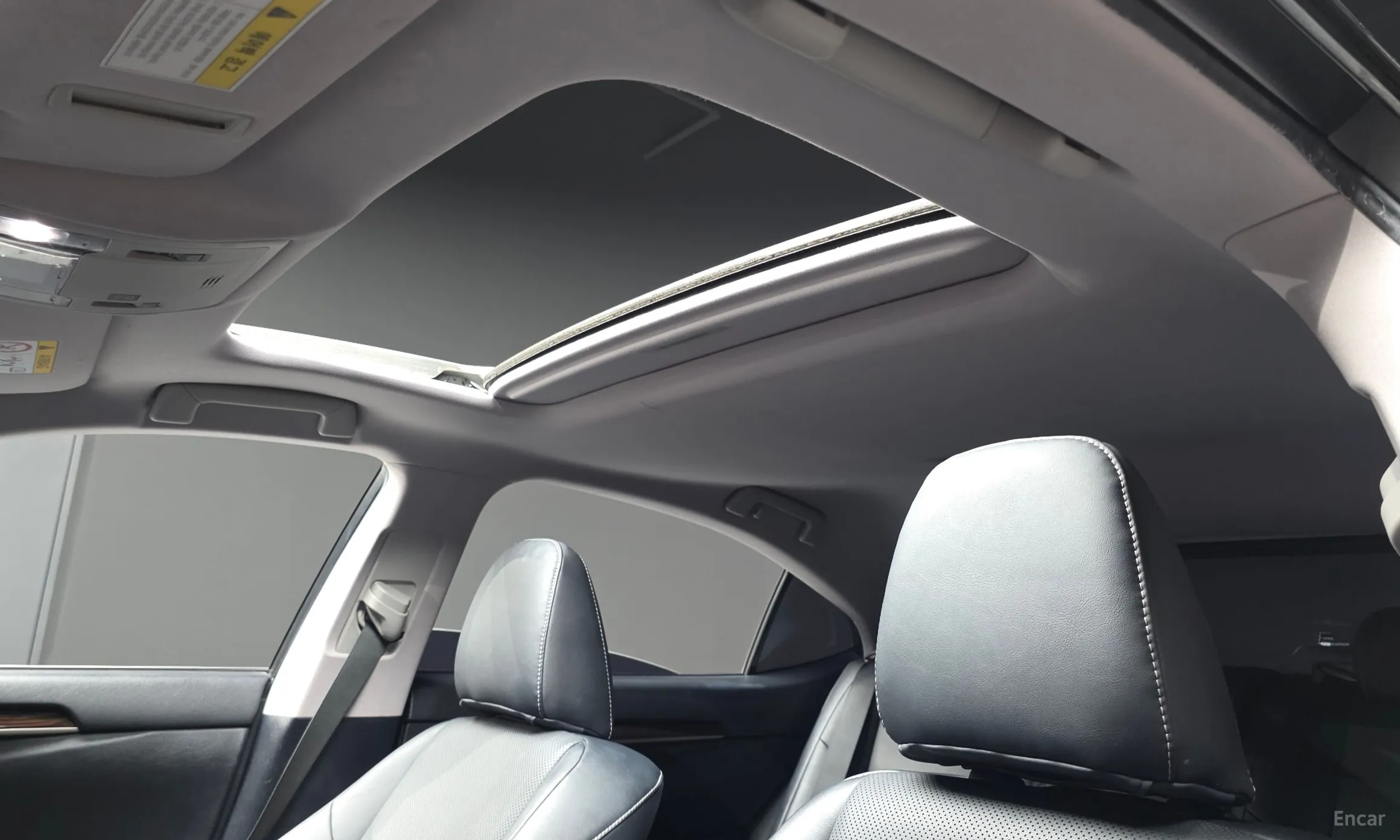 Lexus New ES300h превью 17