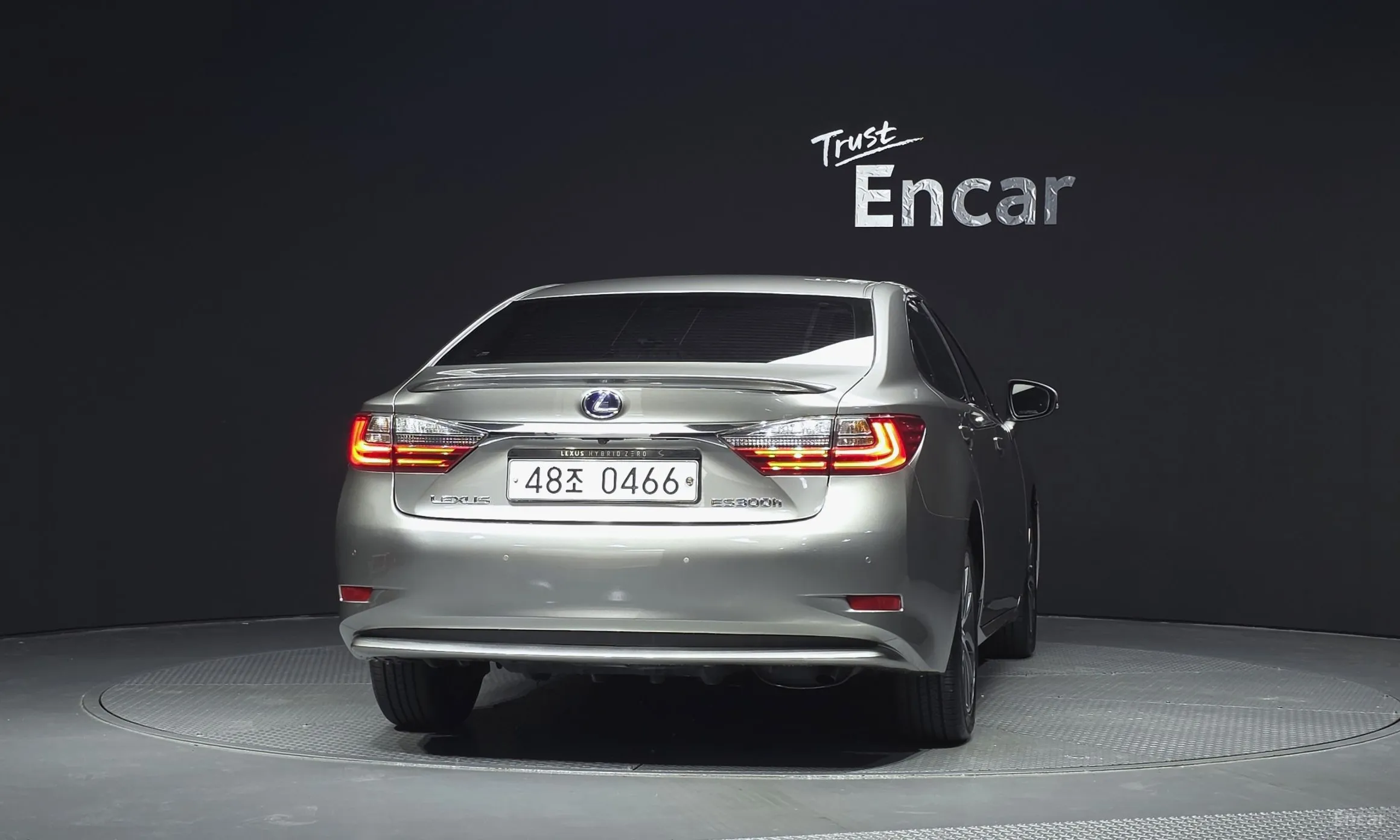 Lexus New ES300h превью 4