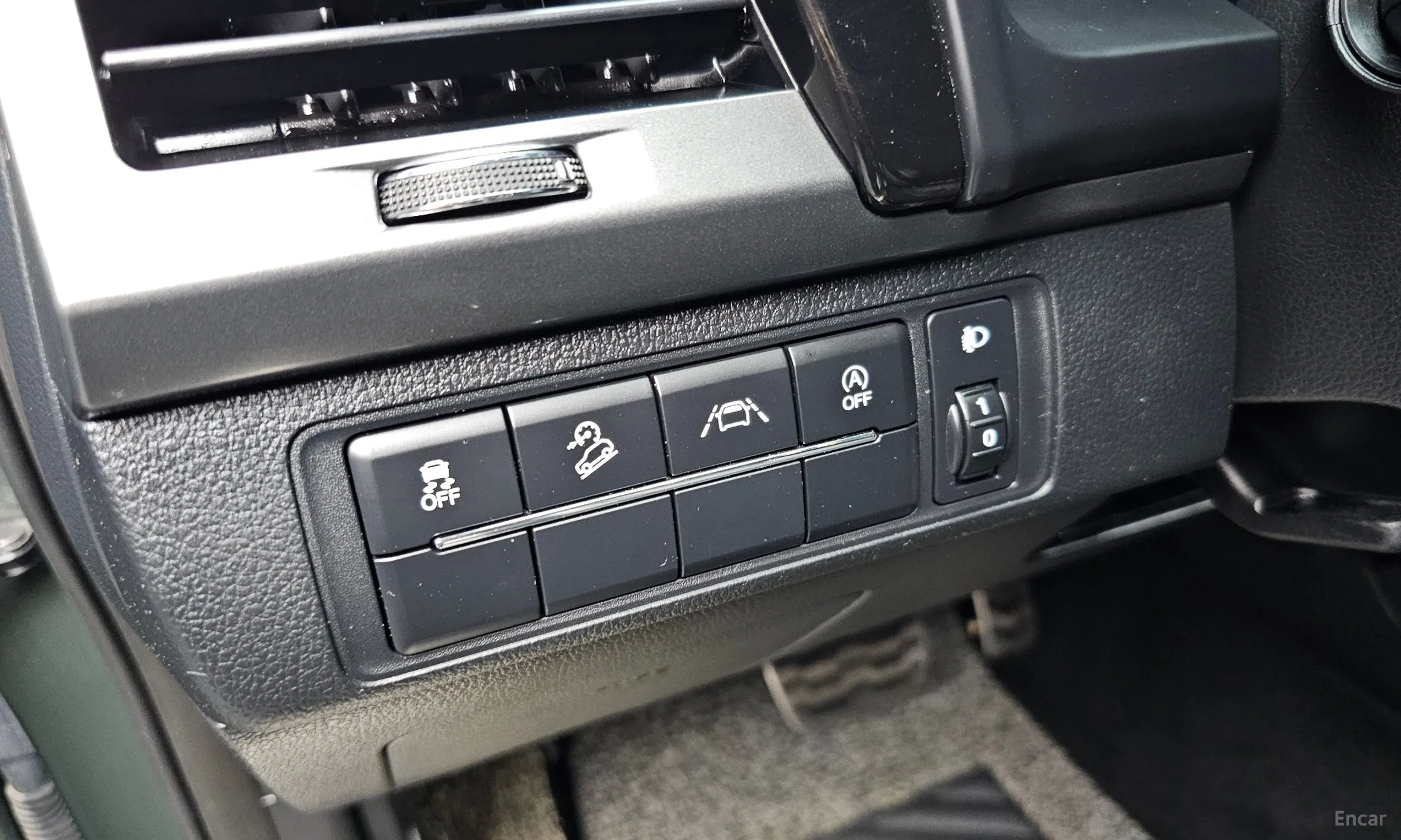 KG Mobility (SsangYong) Rexton Sports превью 18