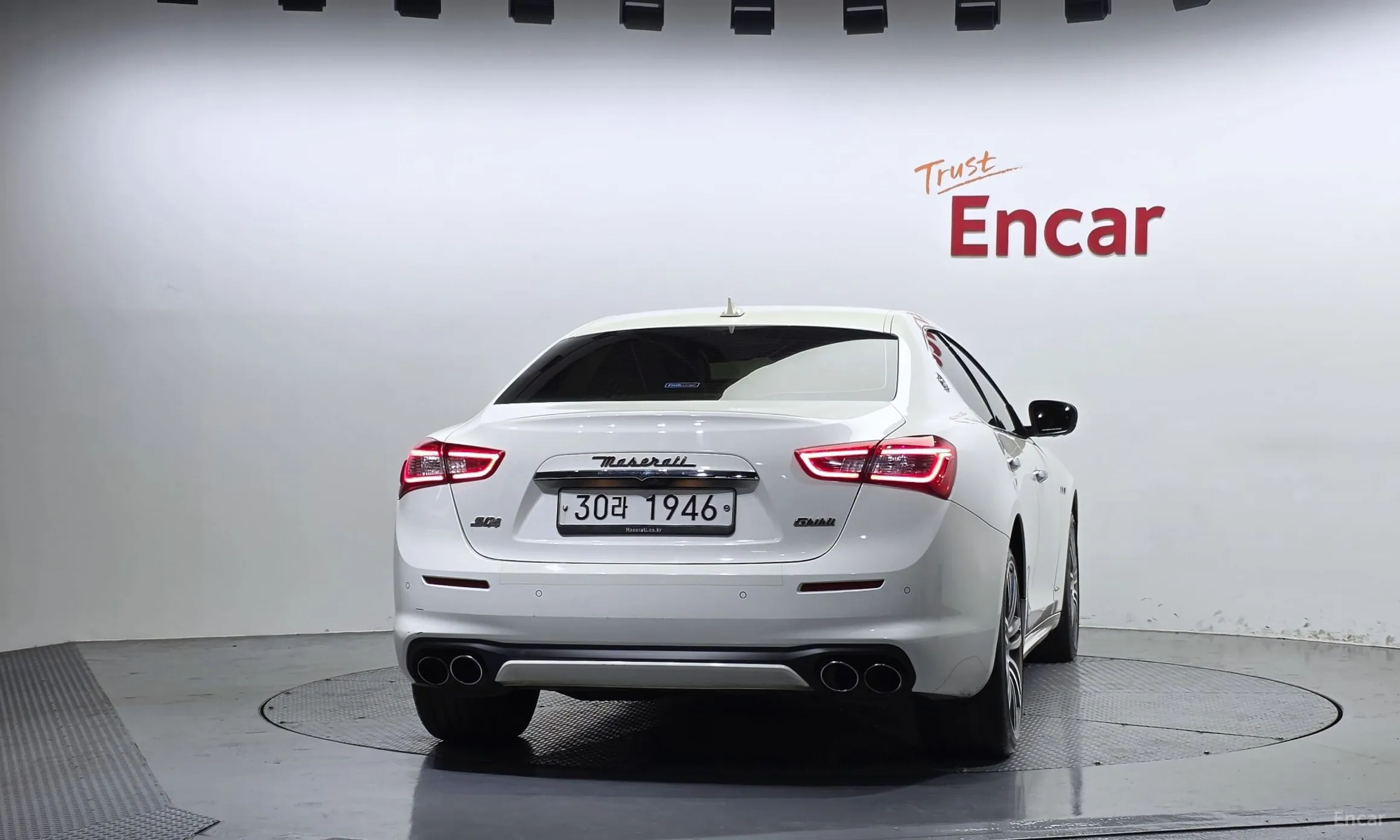 Maserati Ghibli превью 4