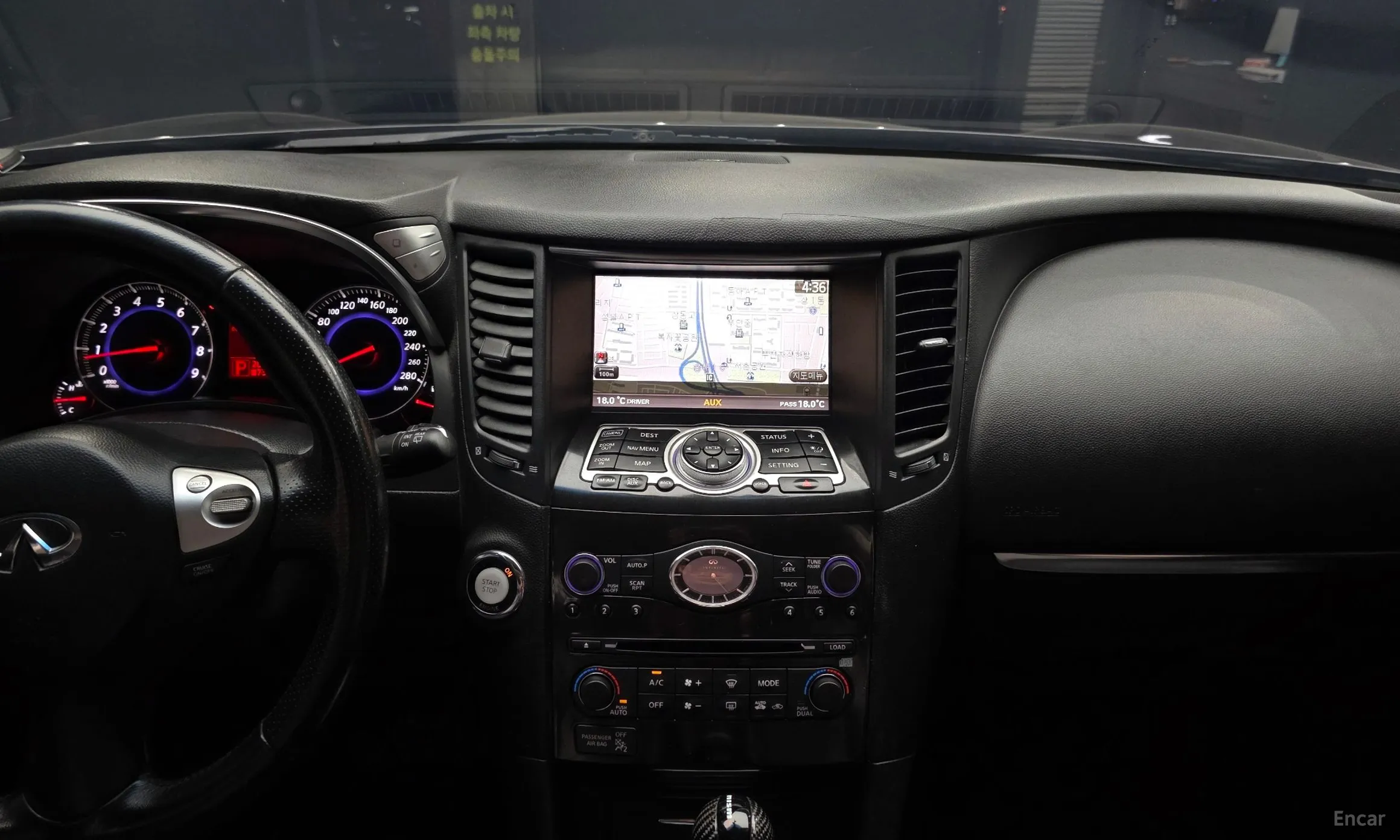 Infiniti FX35 превью 14