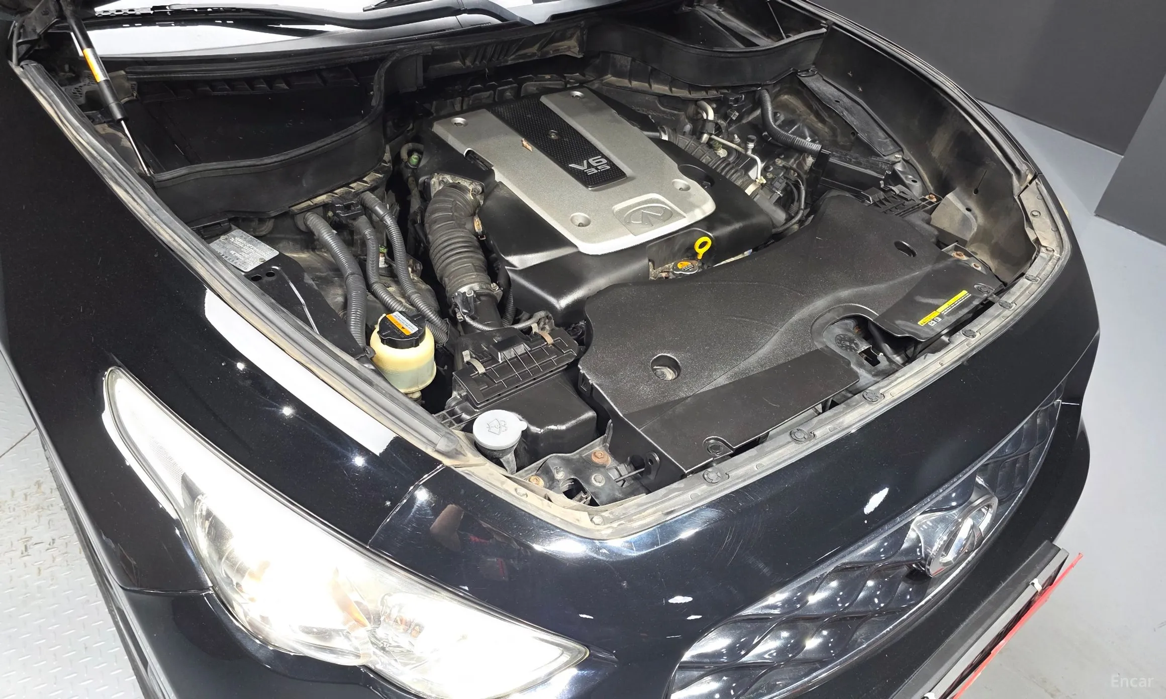 Infiniti FX35 превью 6