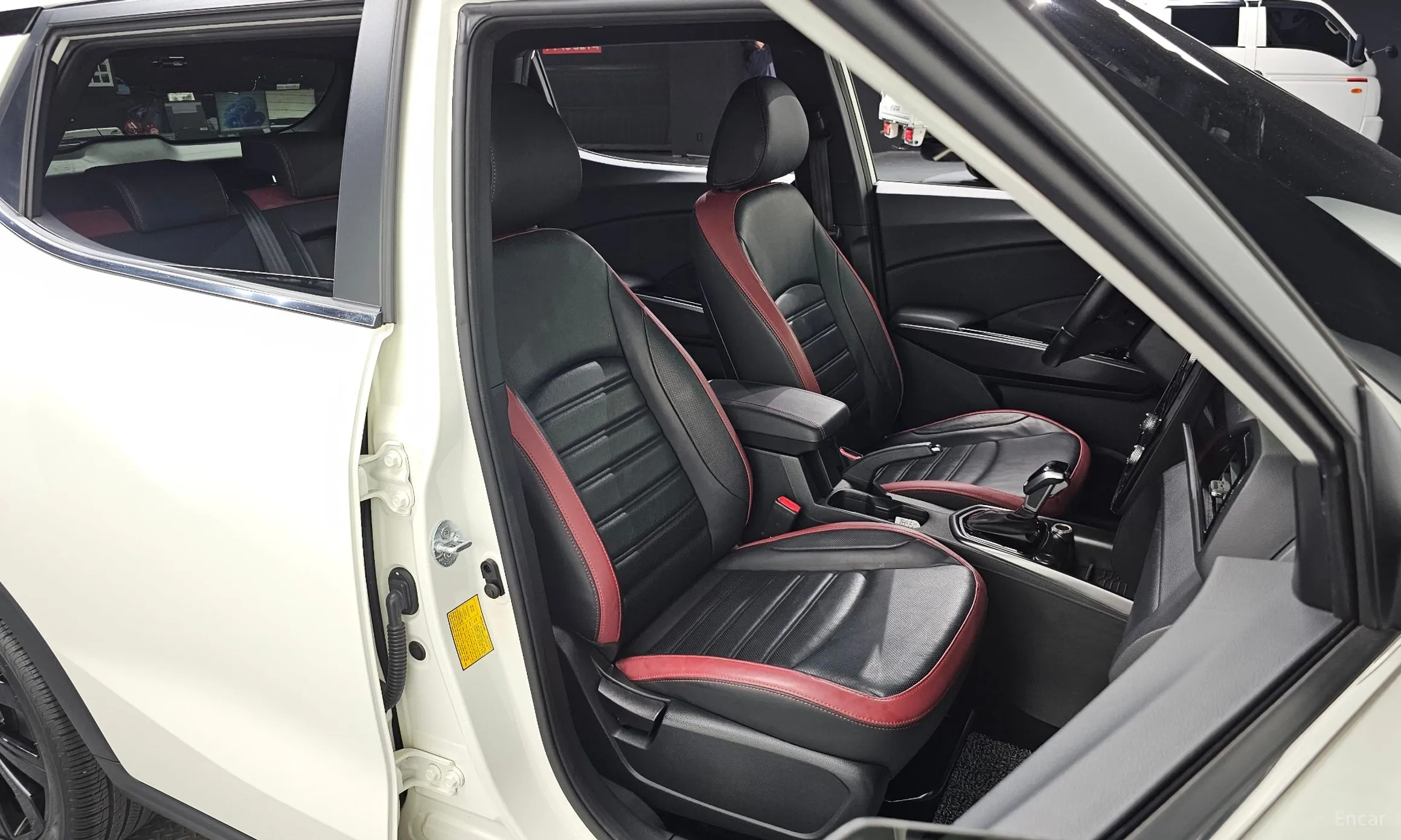 KG Mobility (SsangYong) Berry New Tivoli превью 16