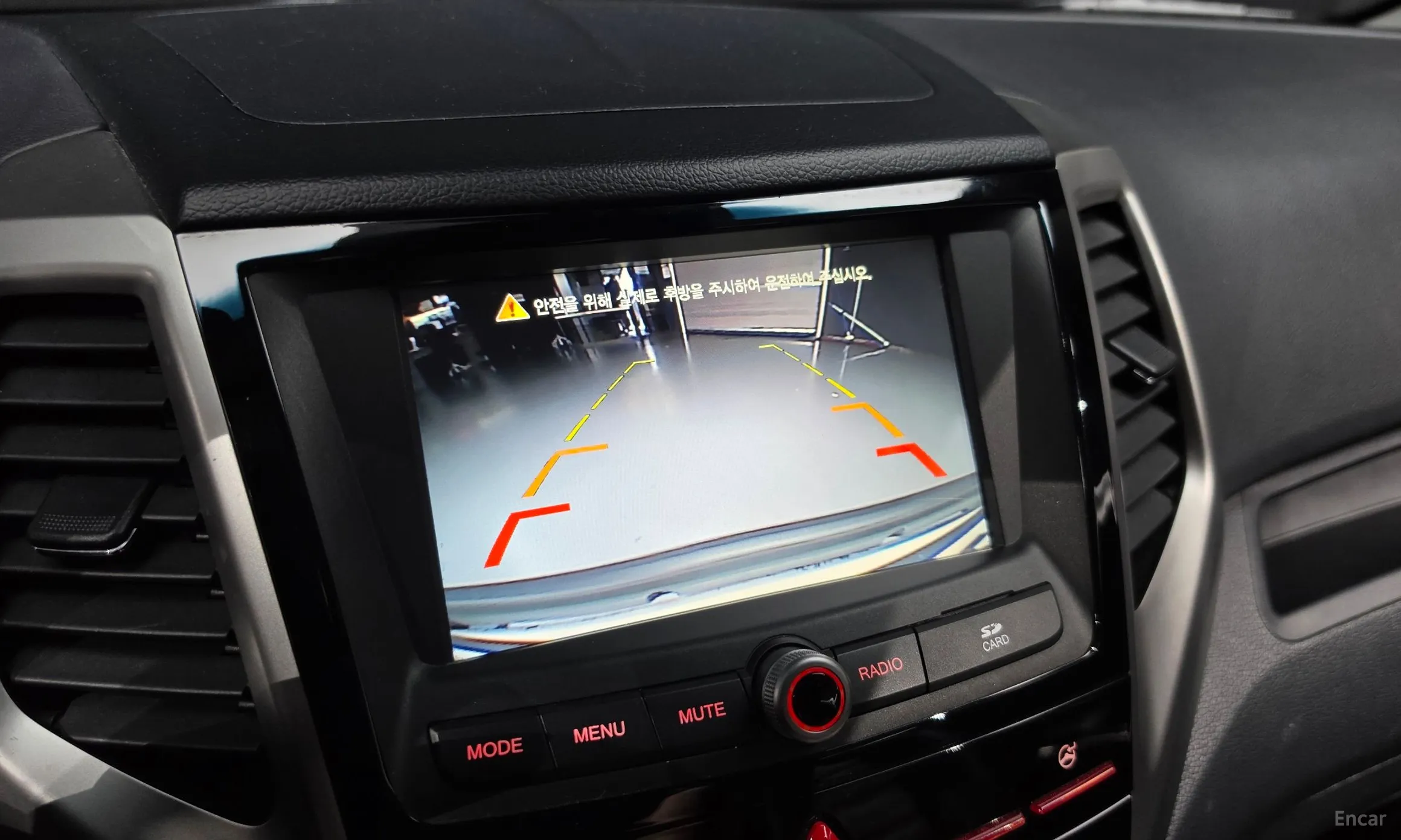 KG Mobility (SsangYong) Tivoli, Lazio превью 17