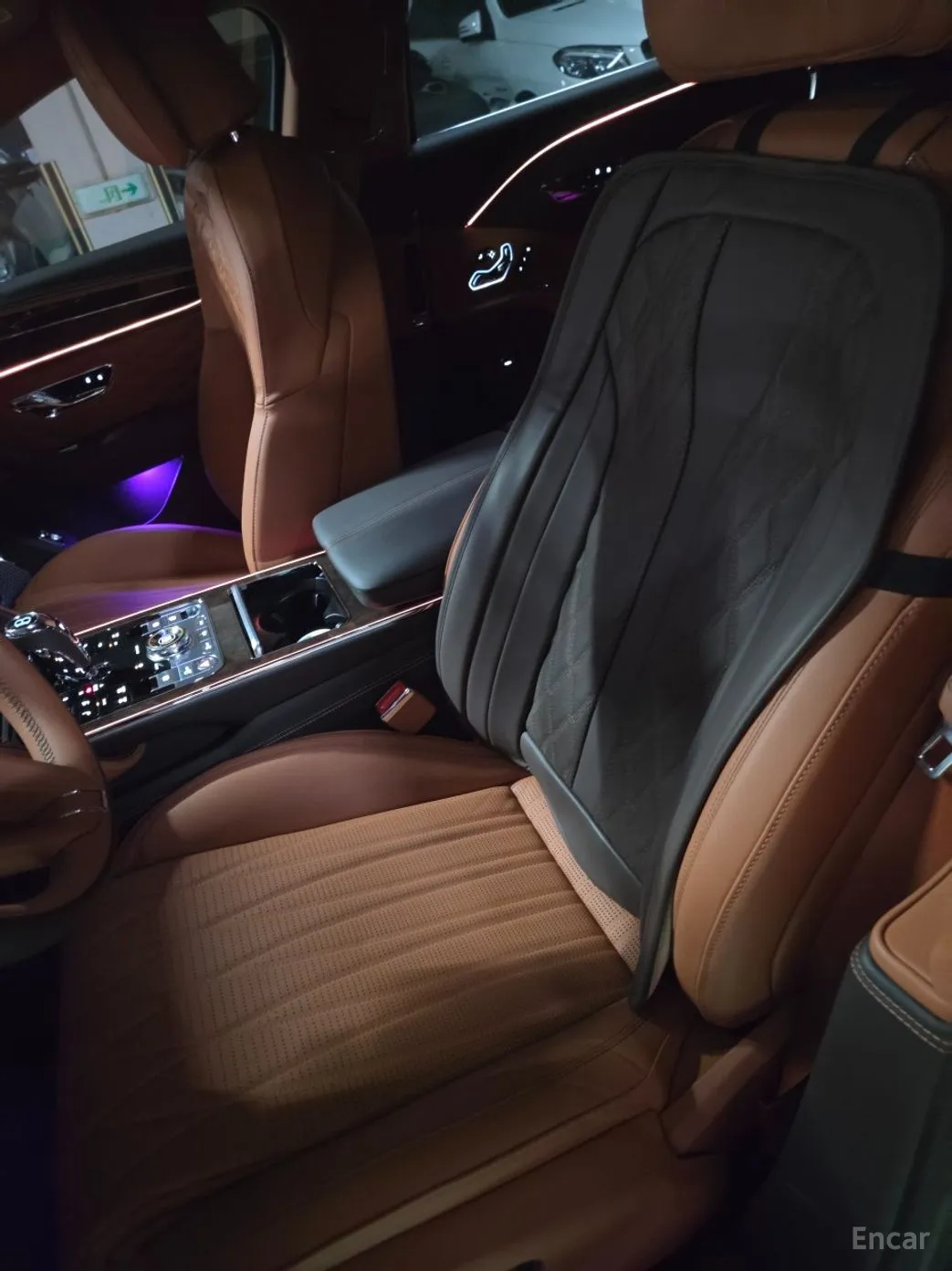 Bentley Flying Spur 3rd Generation превью 10