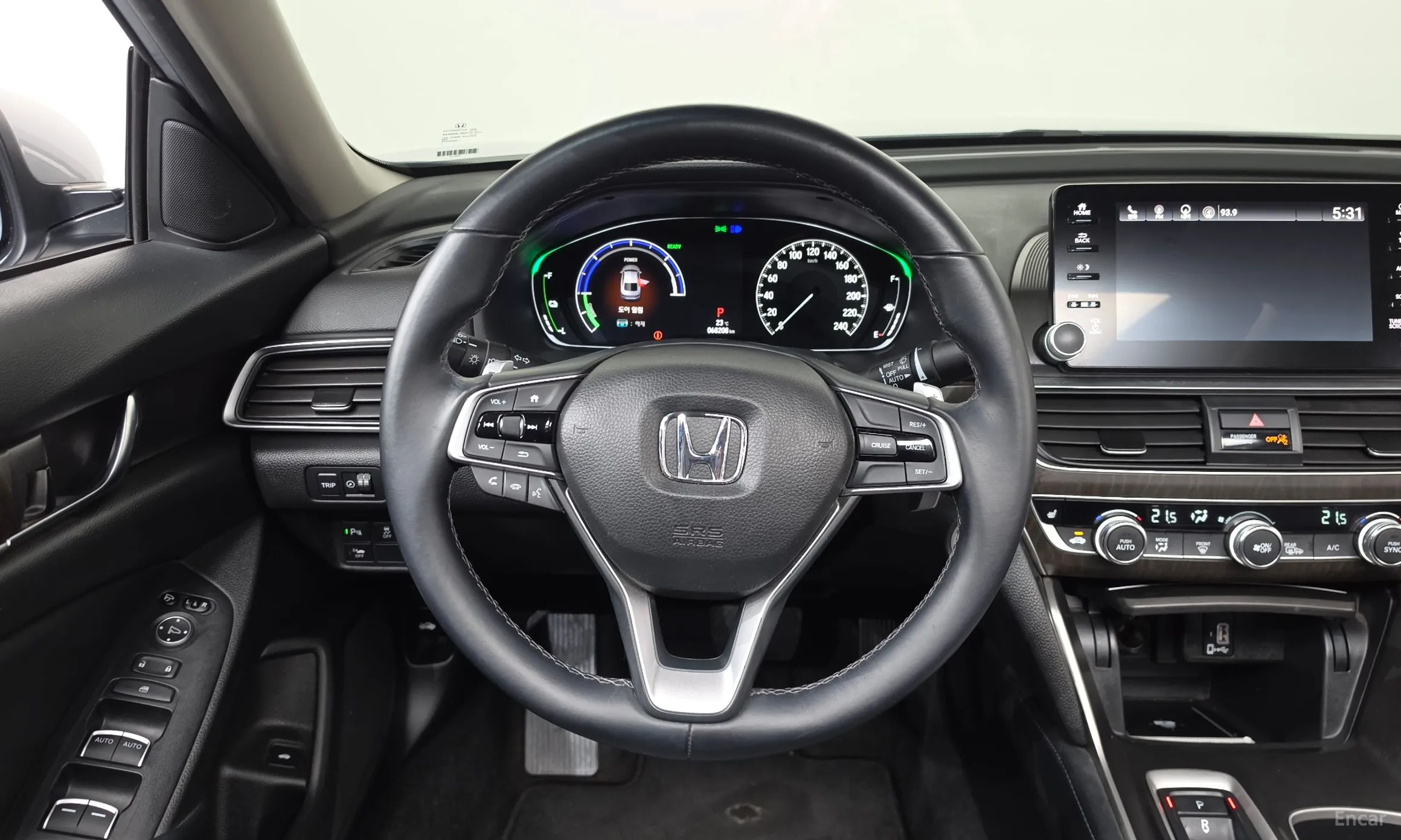 Honda Accord 10th Generation превью 12