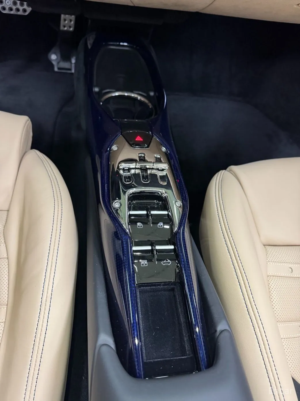 Ferrari 296 GTS превью 7