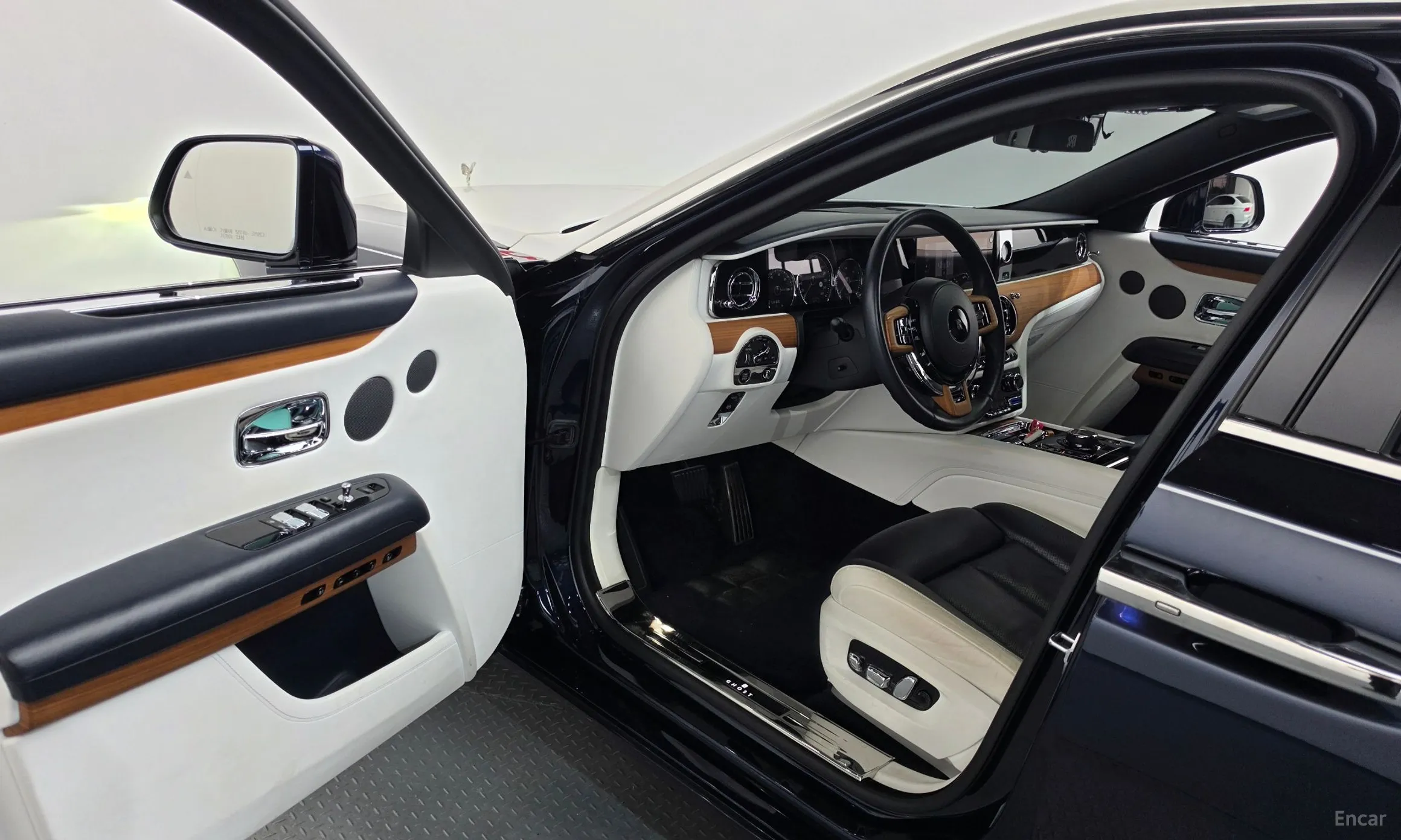 Rolls-Royce Ghost 2nd Generation превью 10