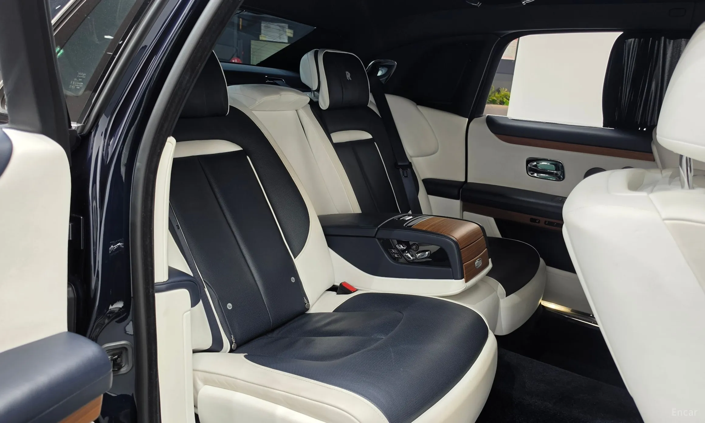Rolls-Royce Ghost 2nd Generation превью 12