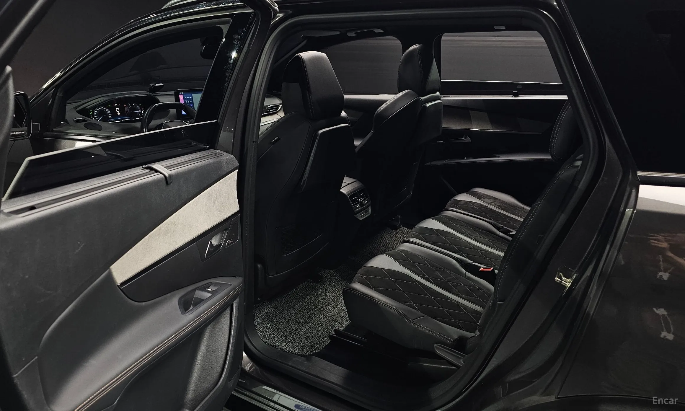 Peugeot 5008 2nd generation превью 12