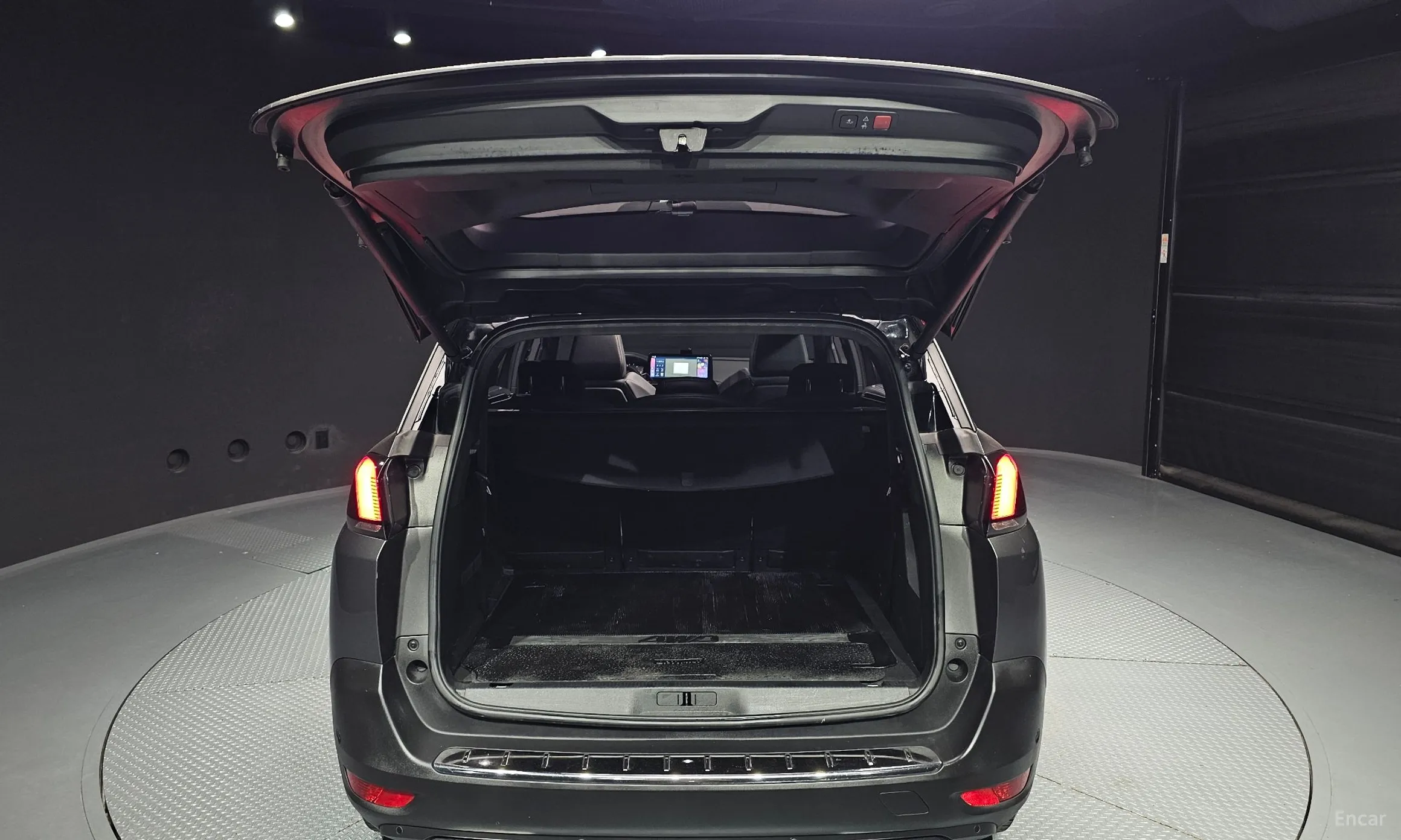 Peugeot 5008 2nd generation превью 20