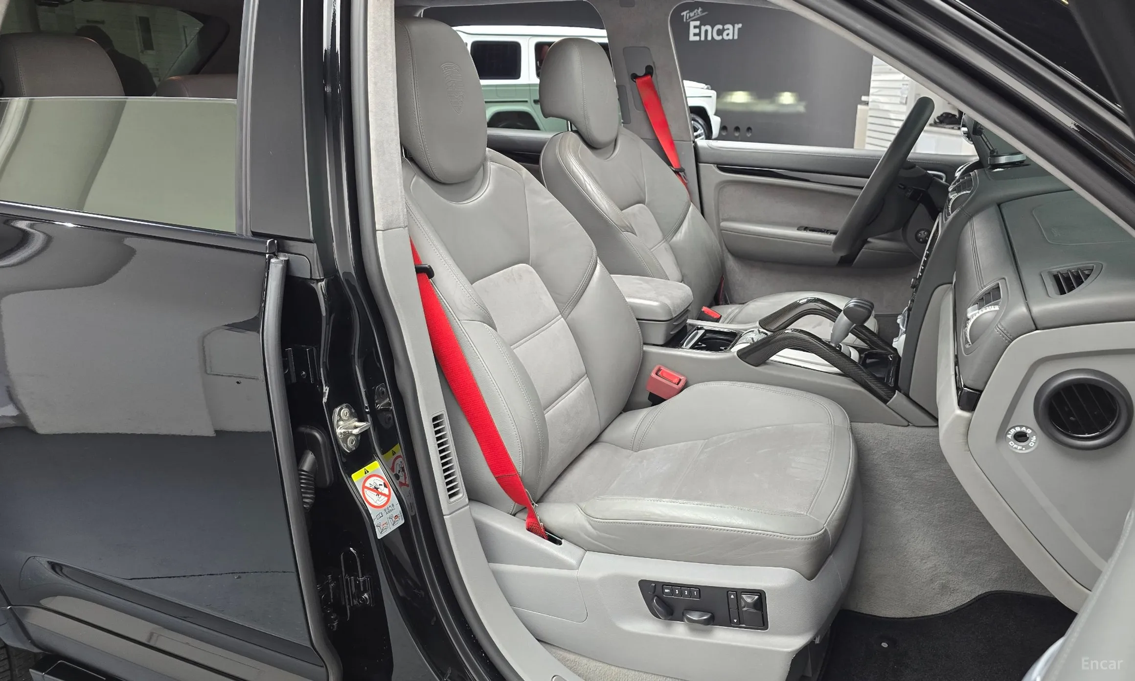 Porsche Cayenne превью 12