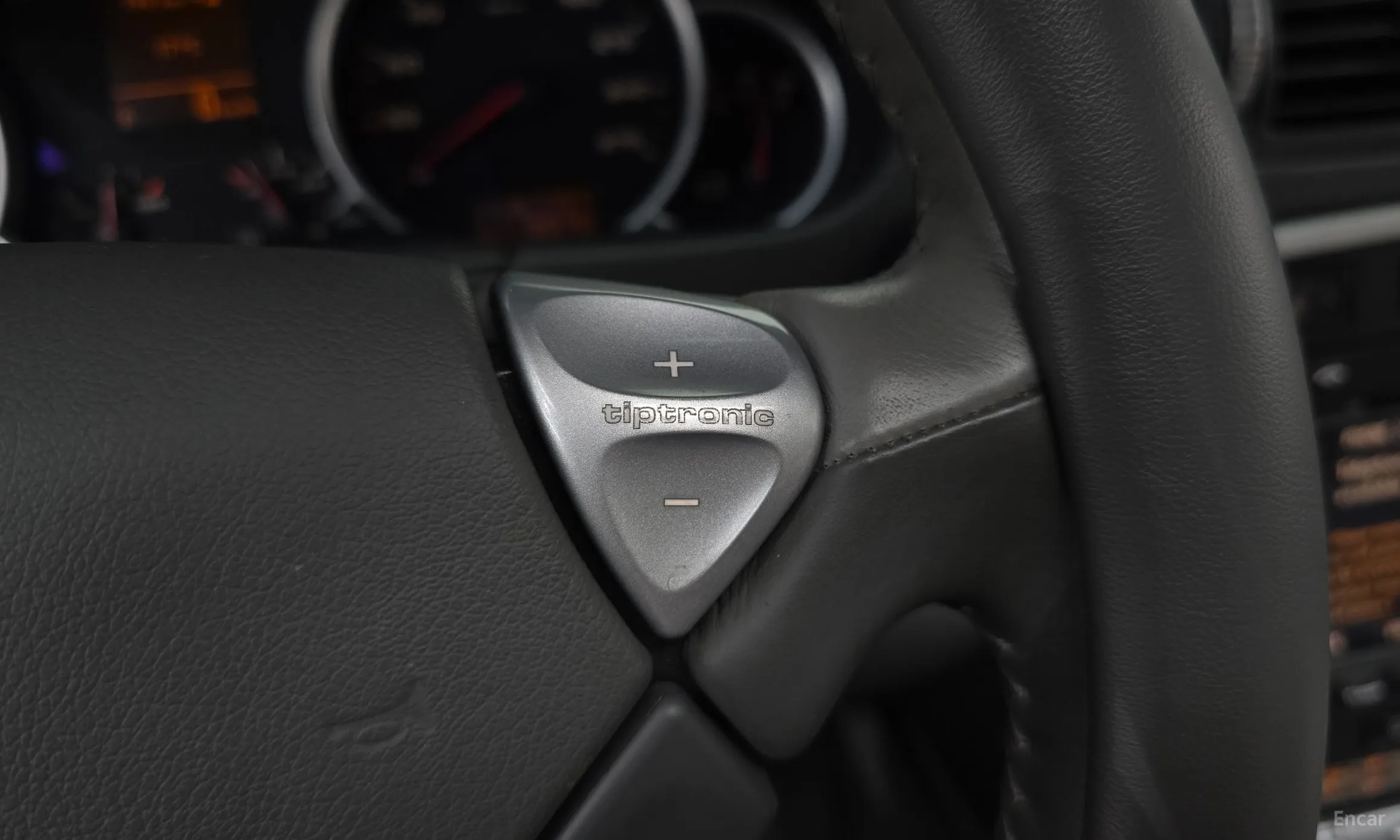 Porsche Cayenne превью 15