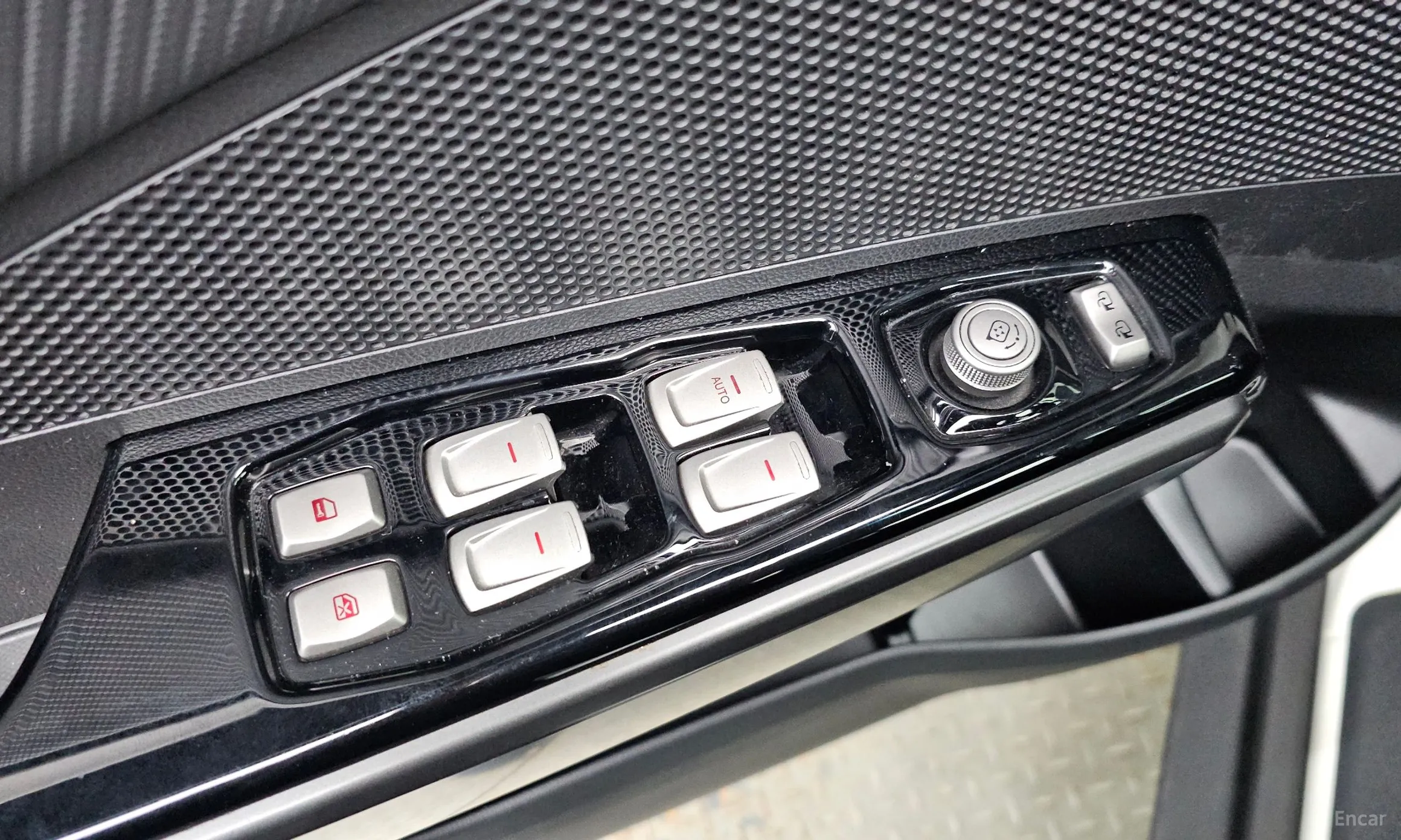 KG Mobility (SsangYong) Tivoli, Lazio превью 13