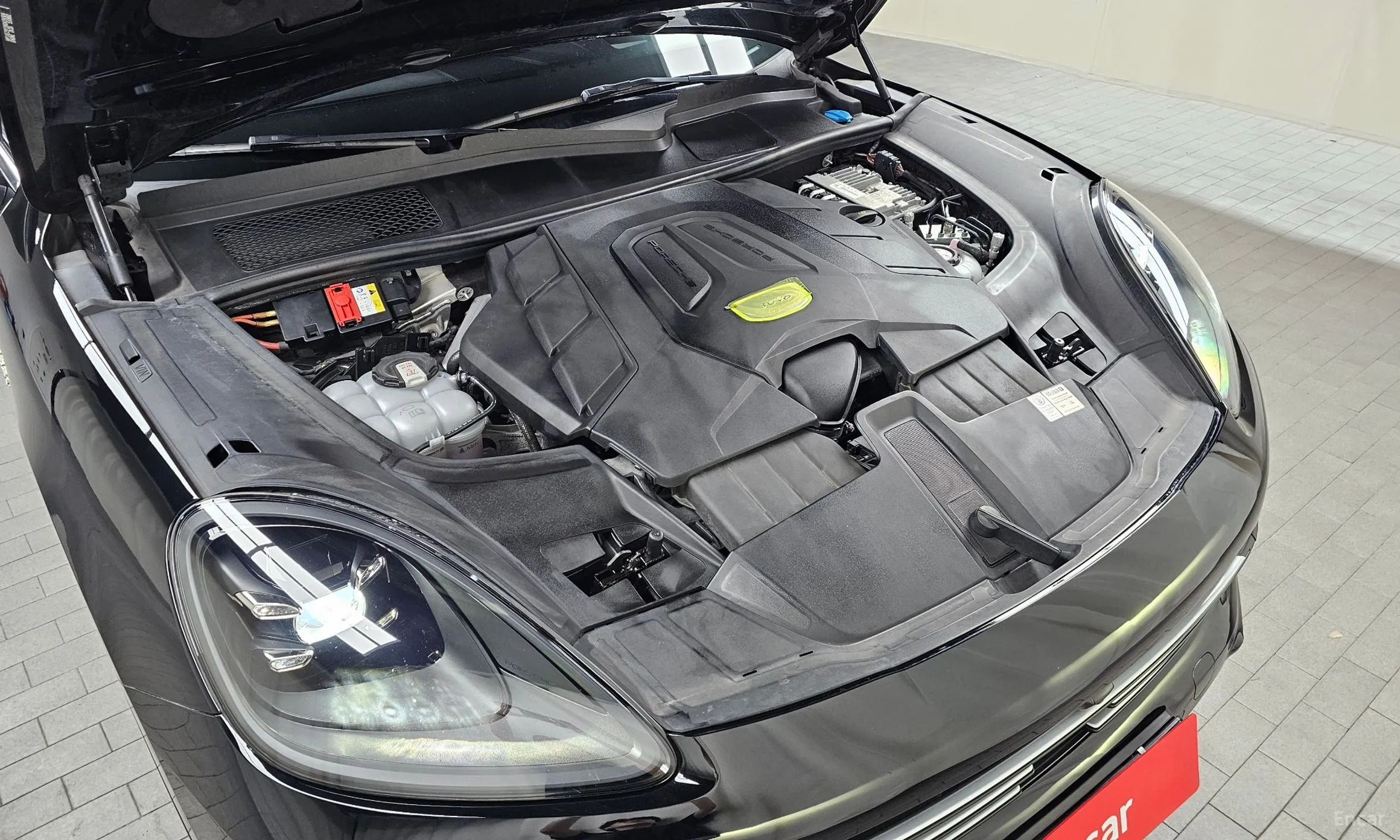 Porsche Cayenne (PO536) превью 6