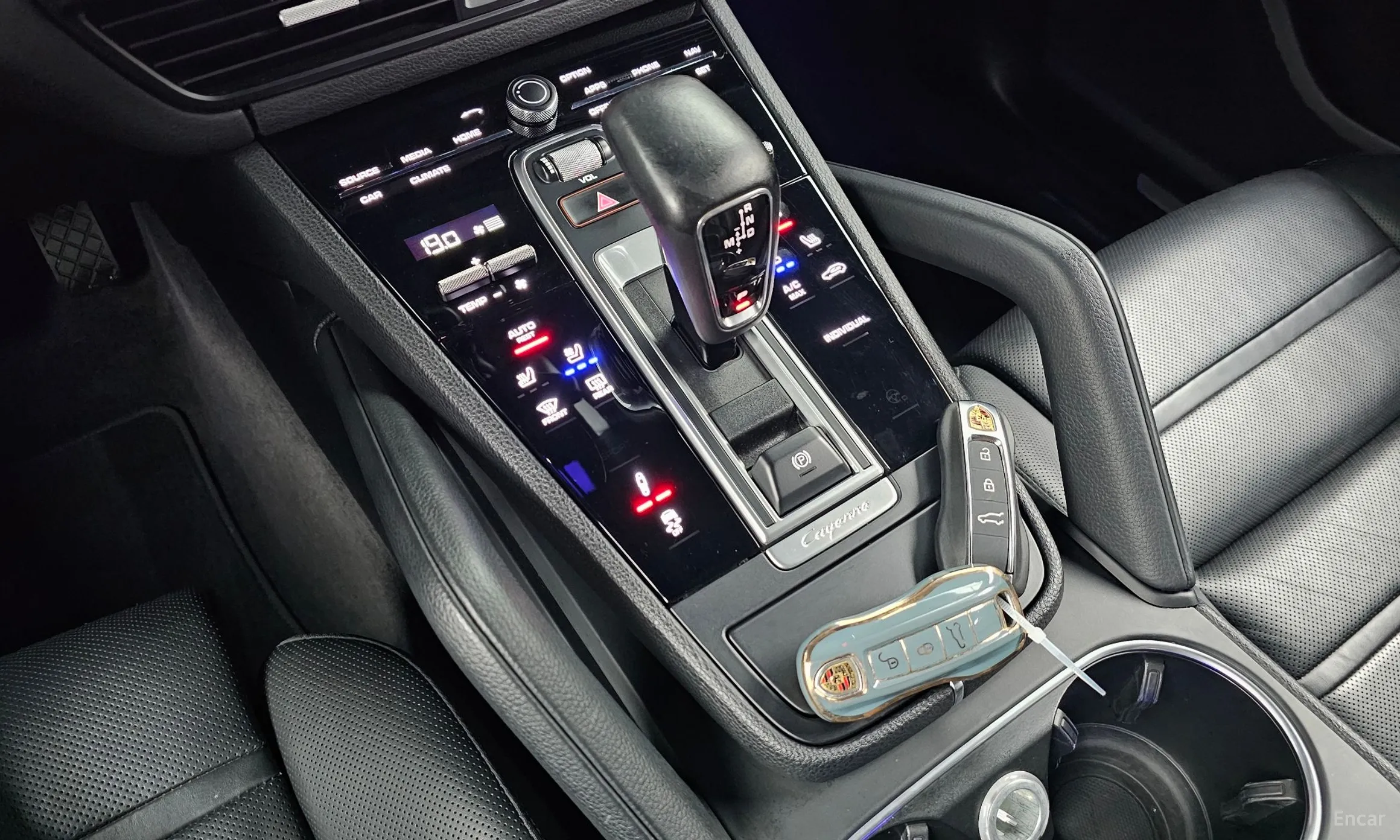 Porsche Cayenne (PO536) превью 9