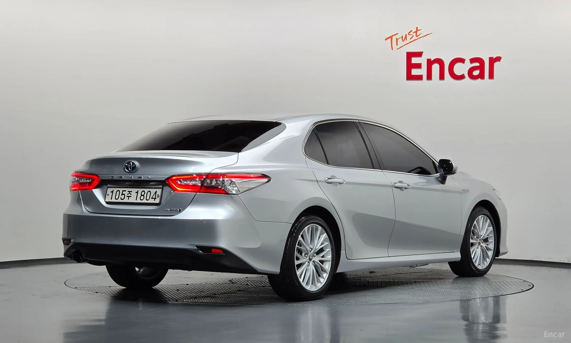 Toyota Camry (XV70) превью 2