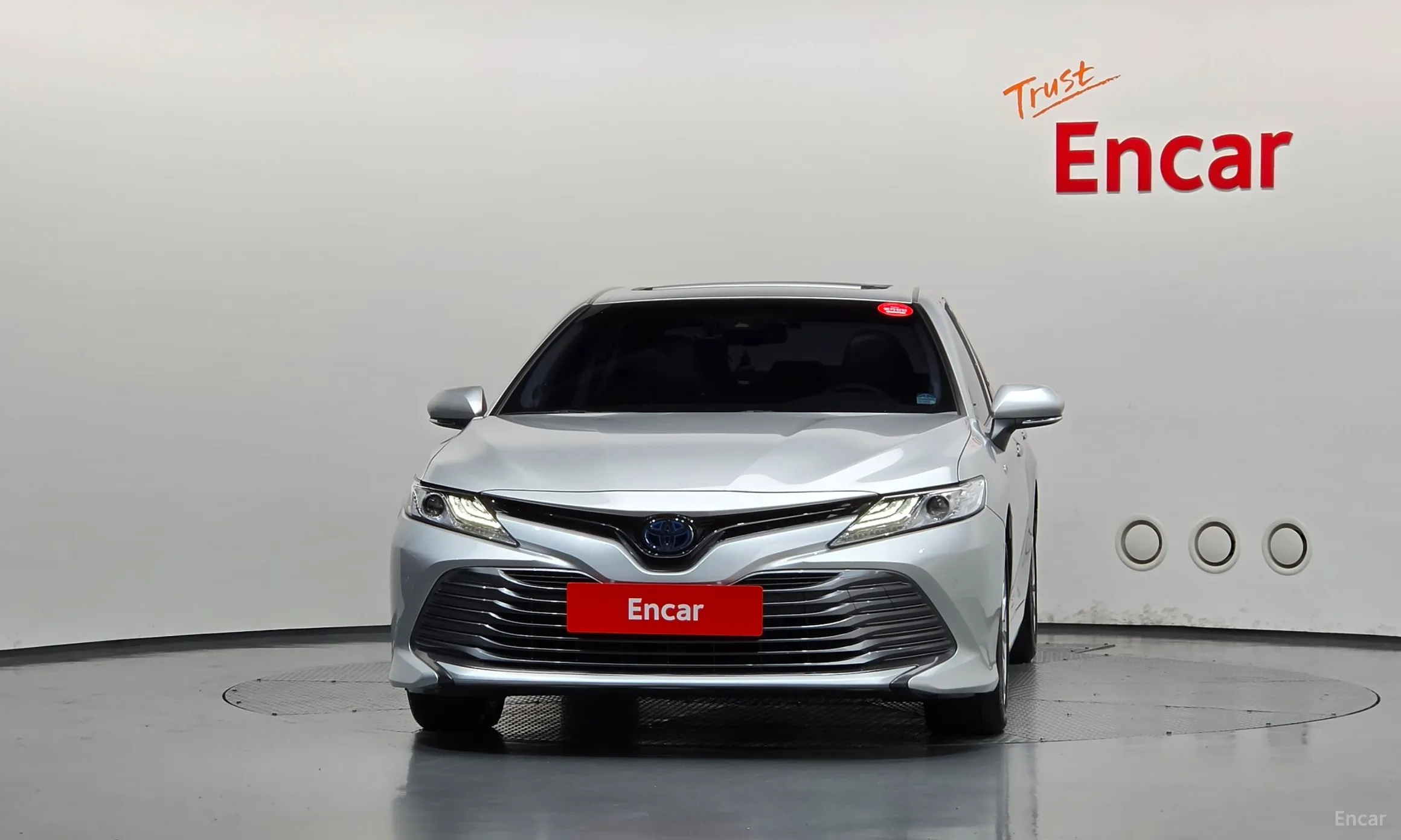 Toyota Camry (XV70) превью 3