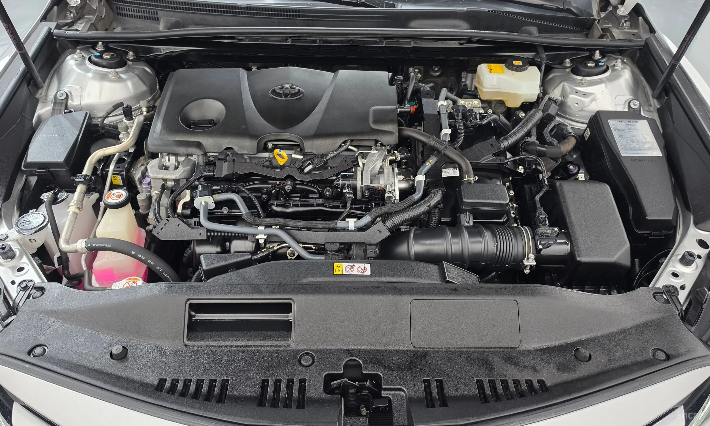Toyota Camry (XV70) превью 6