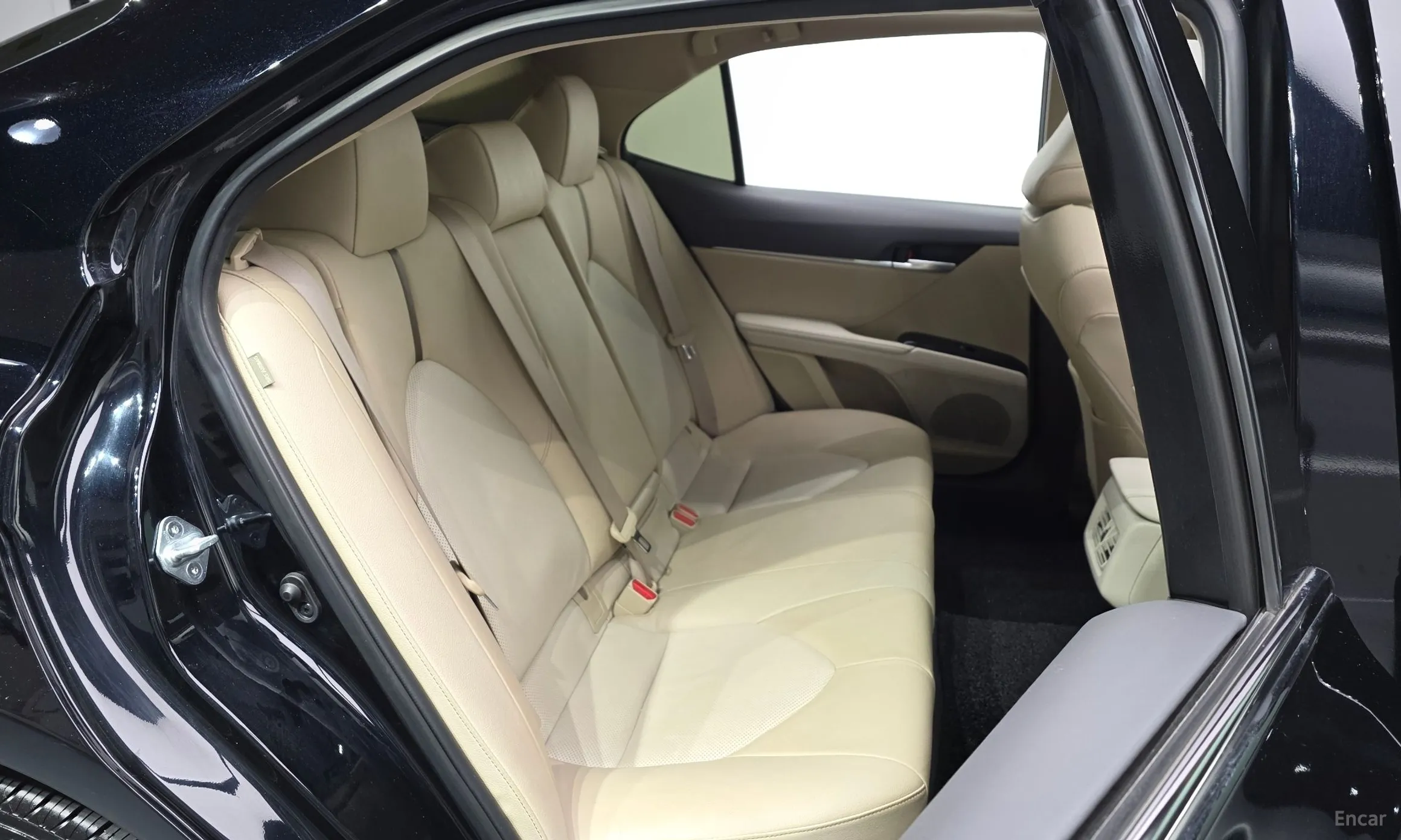 Toyota Camry (XV70) превью 11