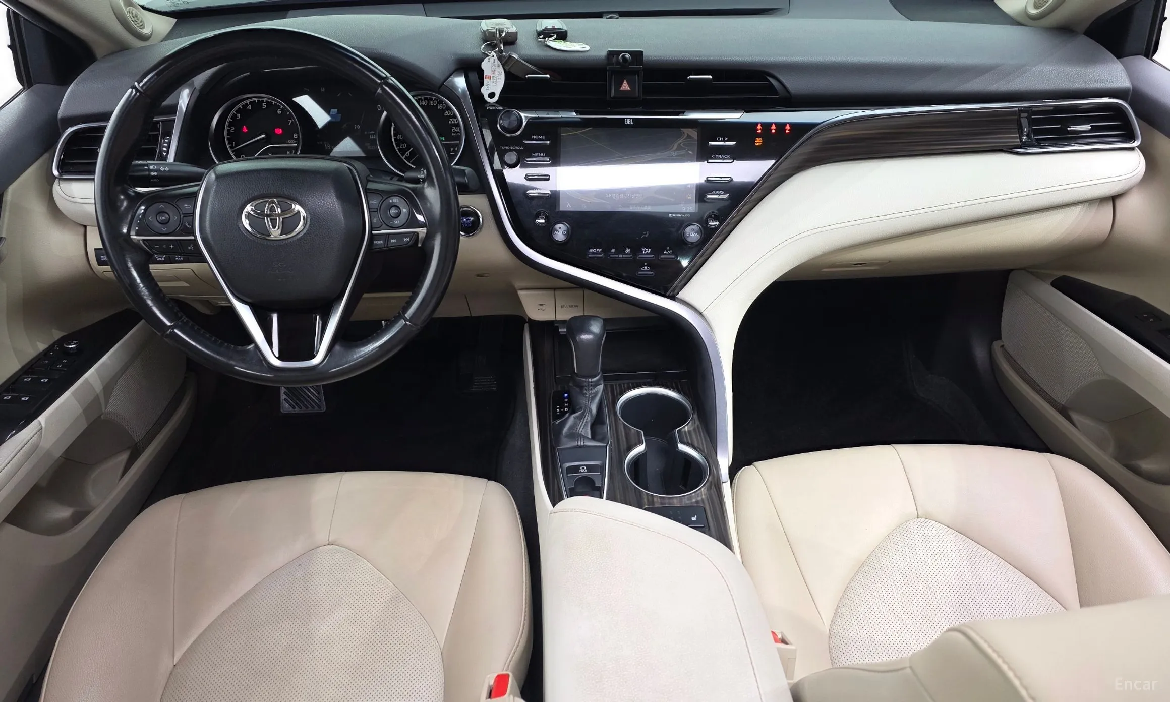 Toyota Camry (XV70) превью 7