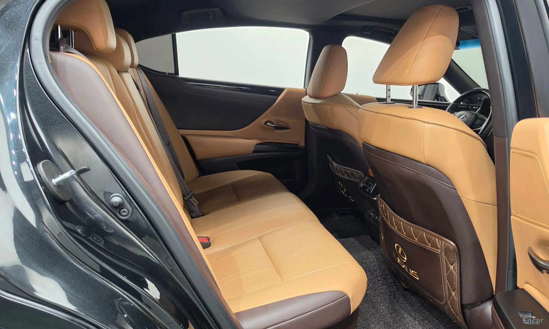 Lexus ES300h 7th Generation превью 11