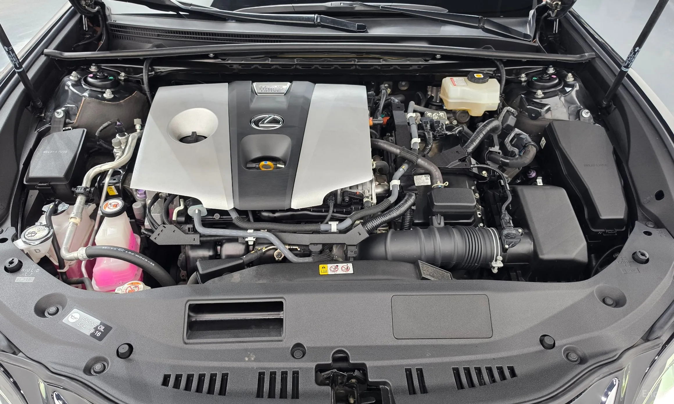 Lexus ES300h 7th Generation превью 6