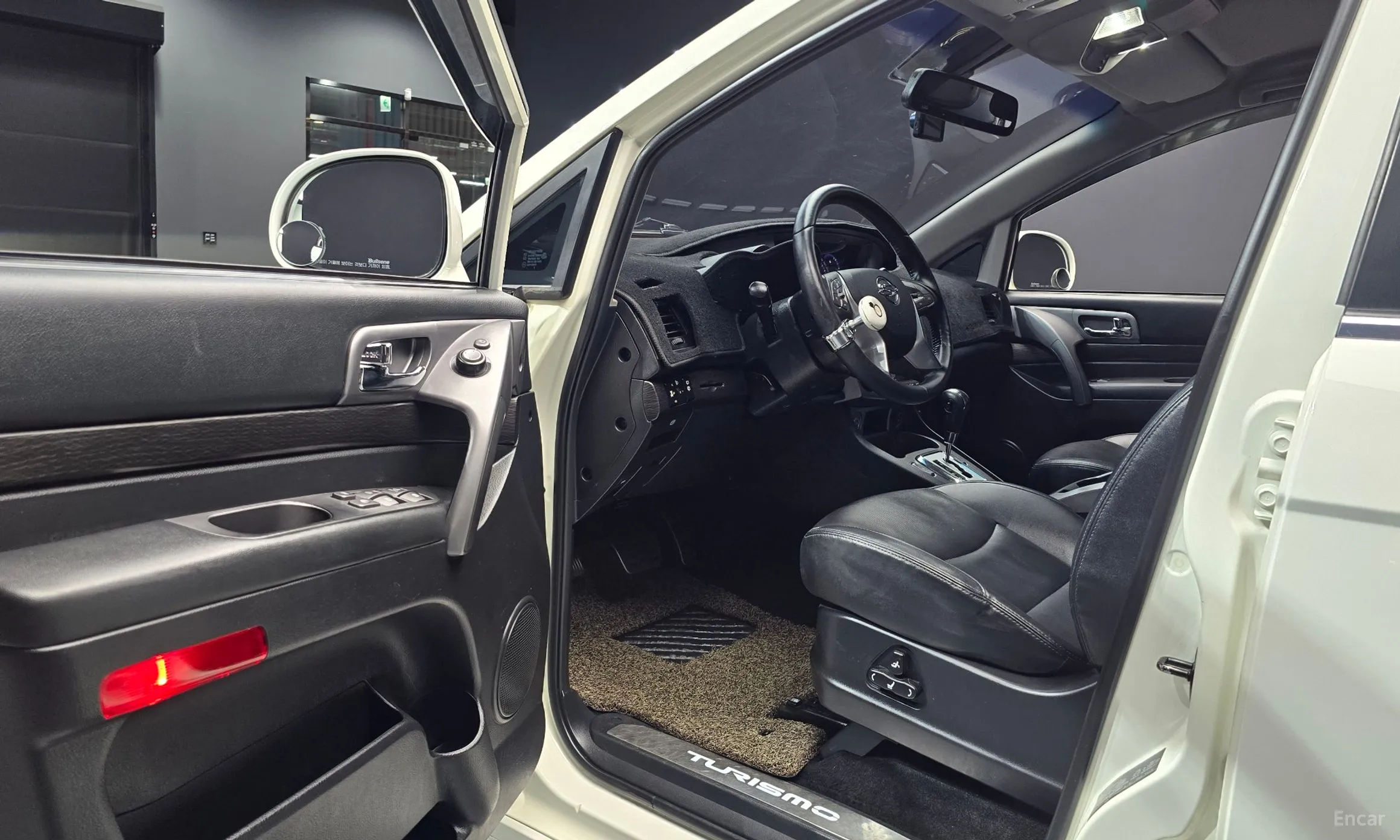 KG Mobility (SsangYong) Korando Turismo превью 10