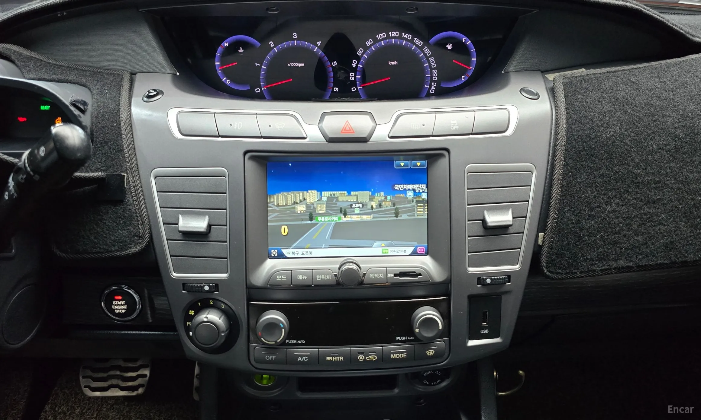 KG Mobility (SsangYong) Korando Turismo превью 14