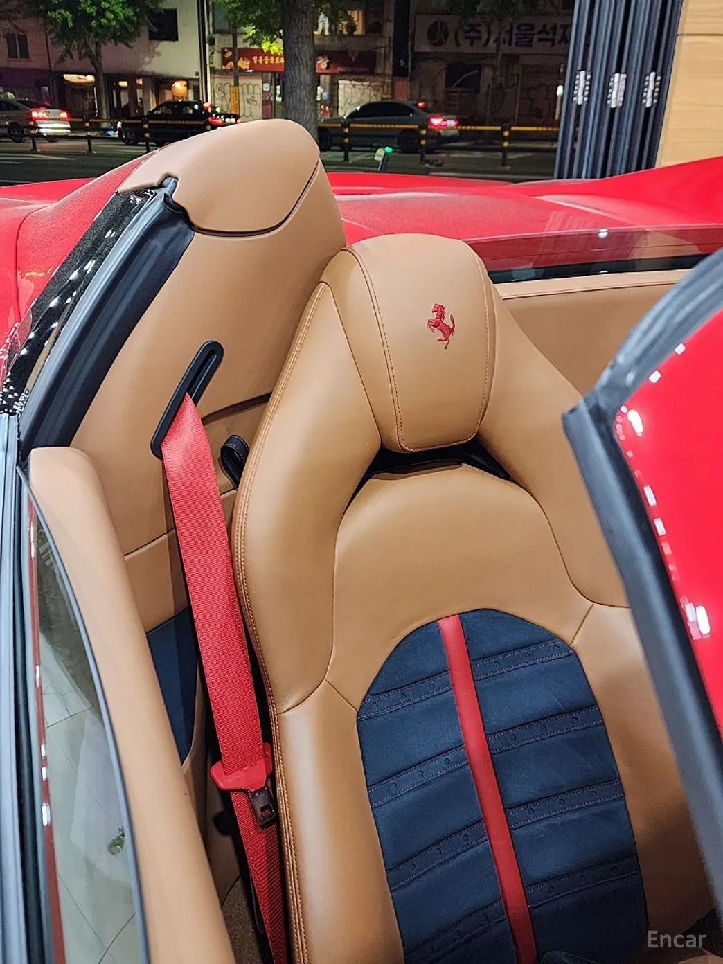 Ferrari 488 Spider превью 7