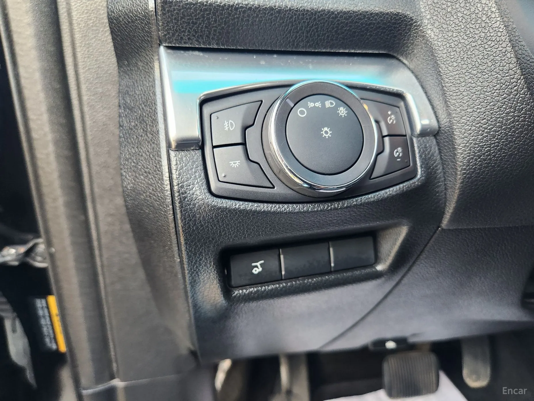 Ford Explorer превью 14