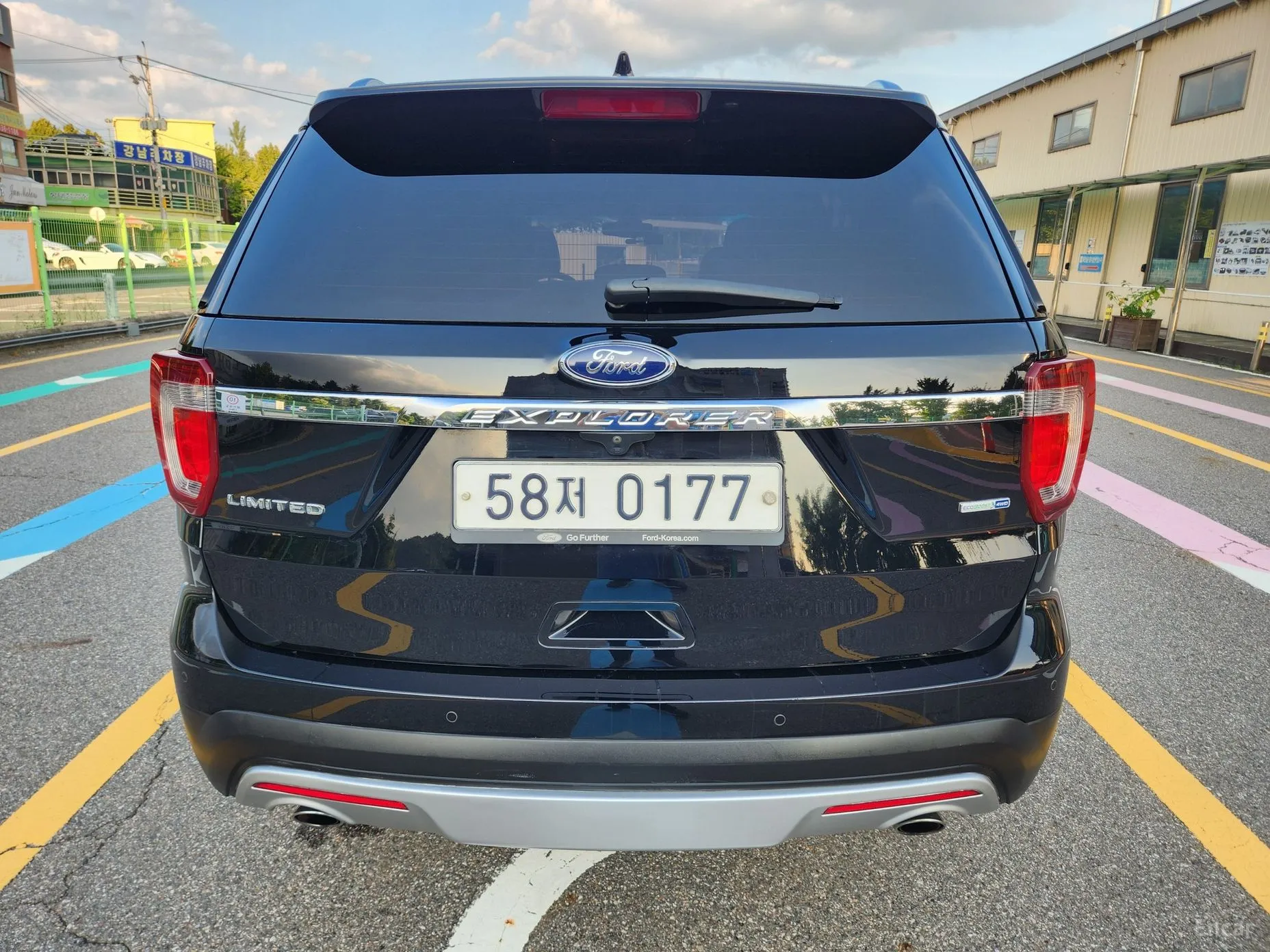 Ford Explorer превью 4