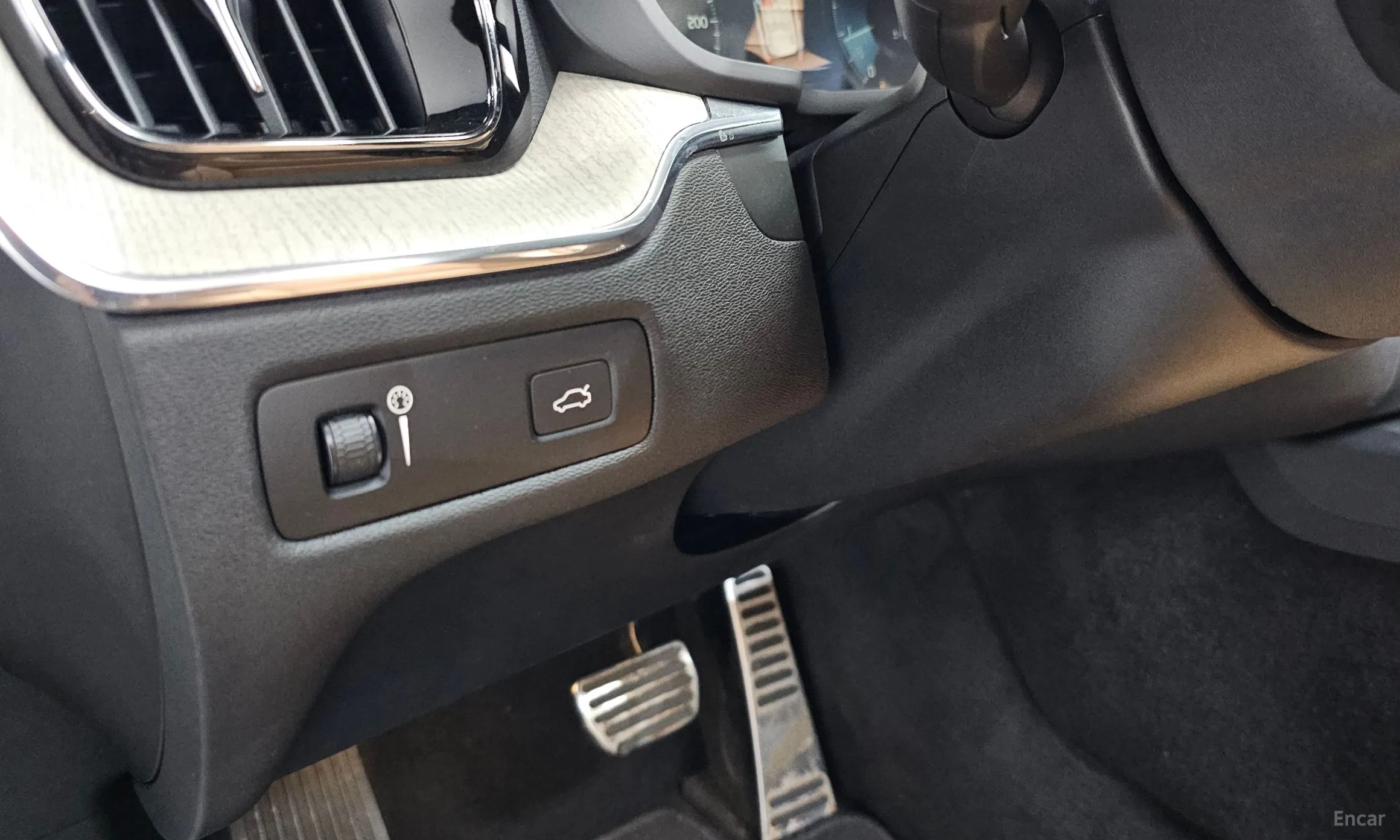 Volvo XC60 Gen 2 превью 14
