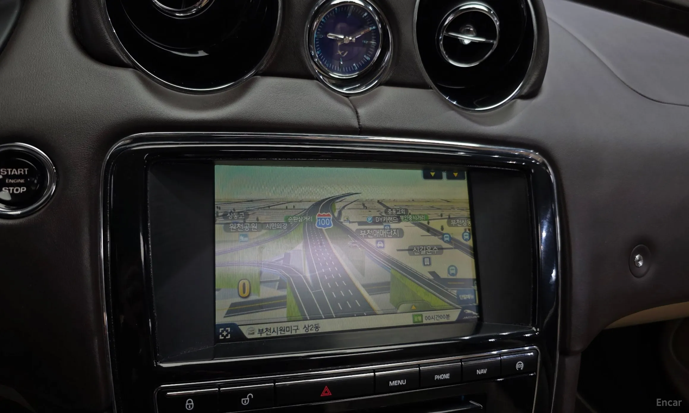 Jaguar All New XJ превью 14