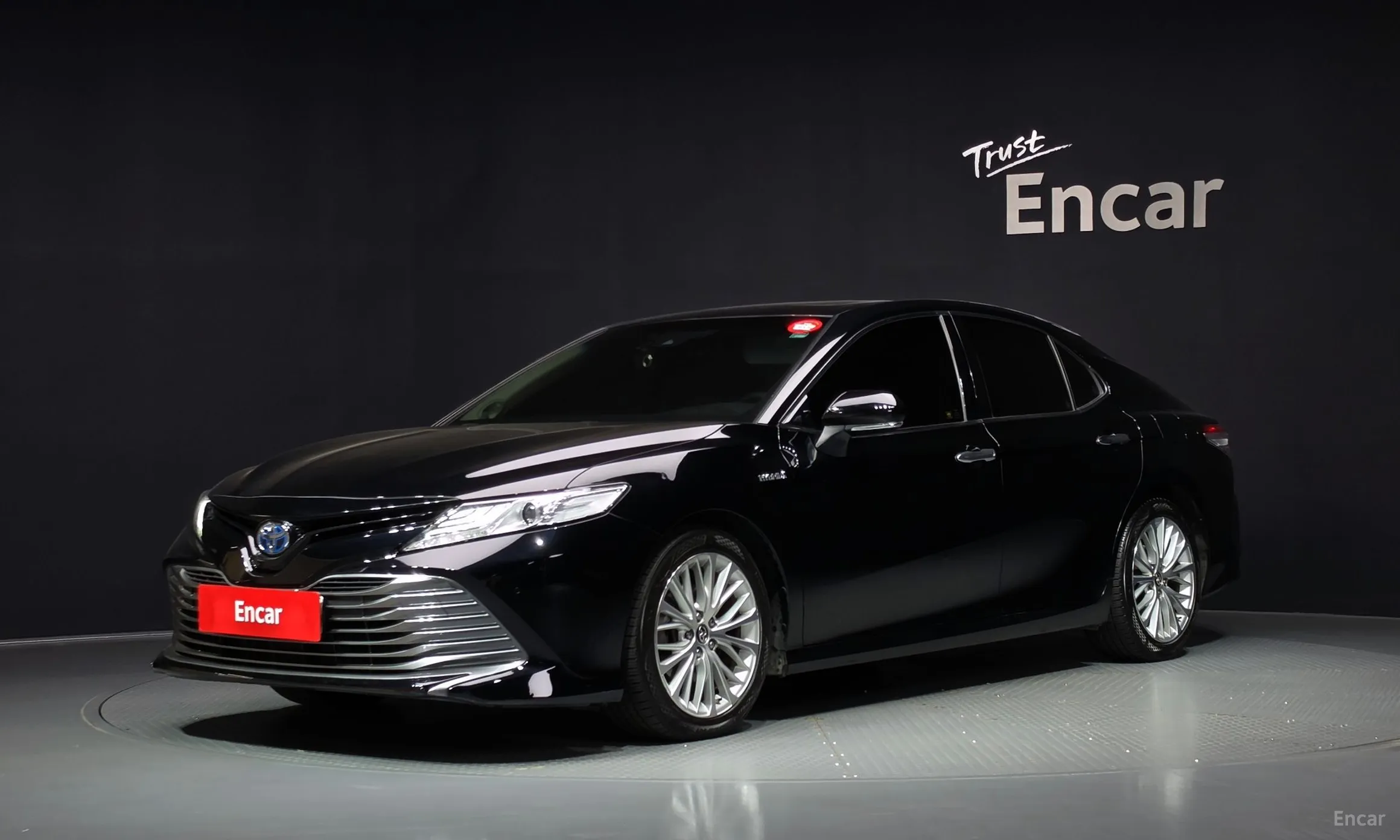 Toyota Camry (XV70)
