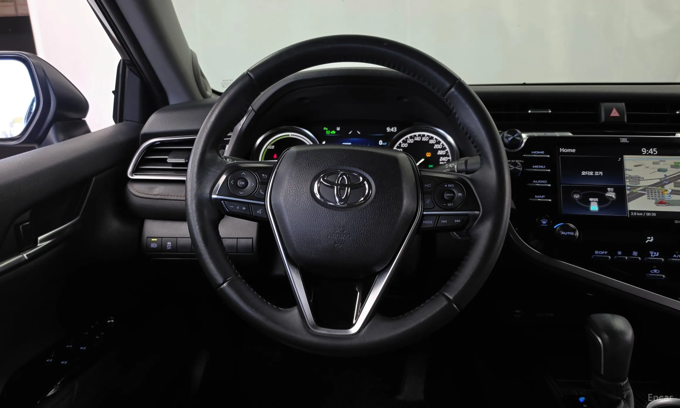 Toyota Camry (XV70) превью 13