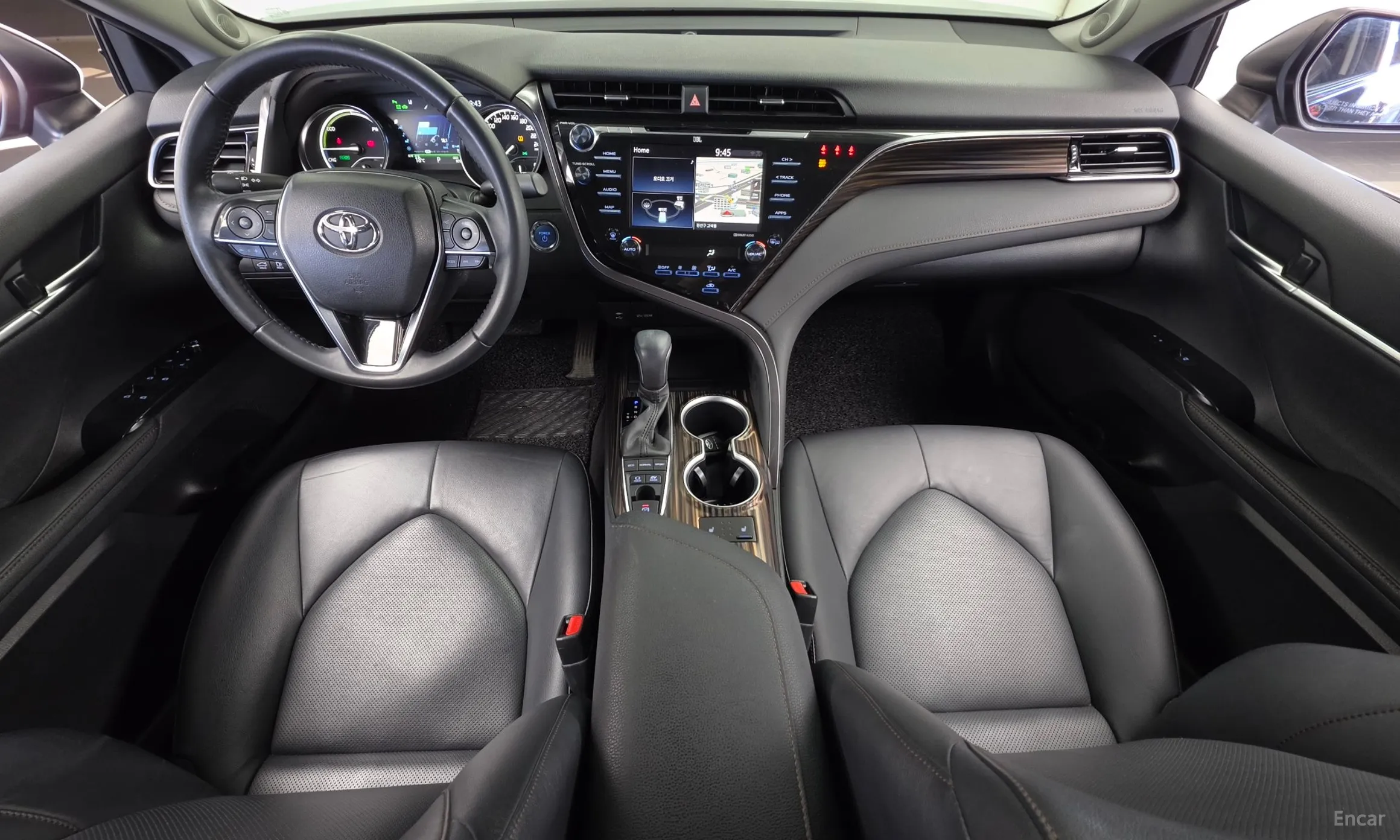 Toyota Camry (XV70) превью 7