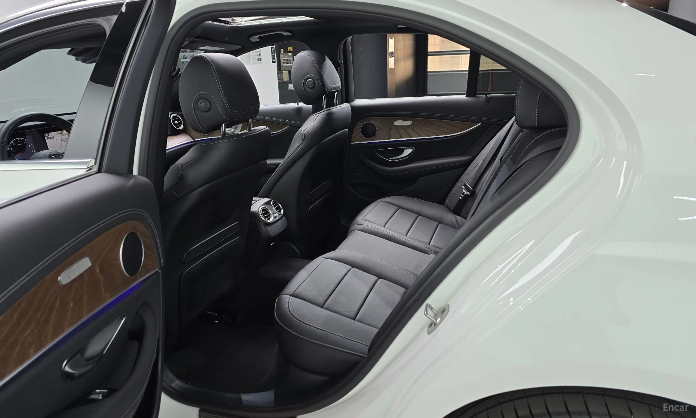 Mercedes Benz E-Class W213 превью 11